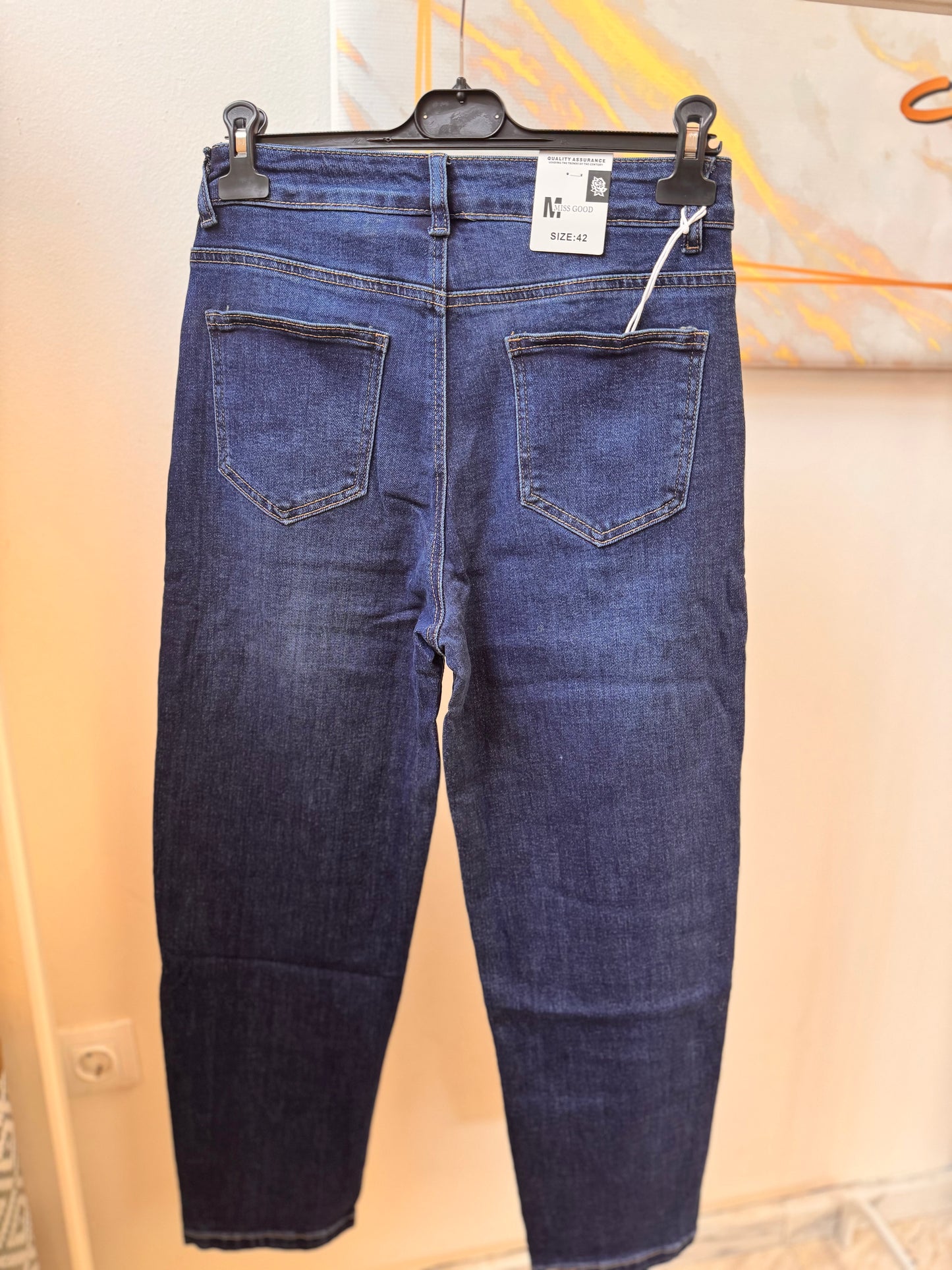 Angel Mom Fit Jeani