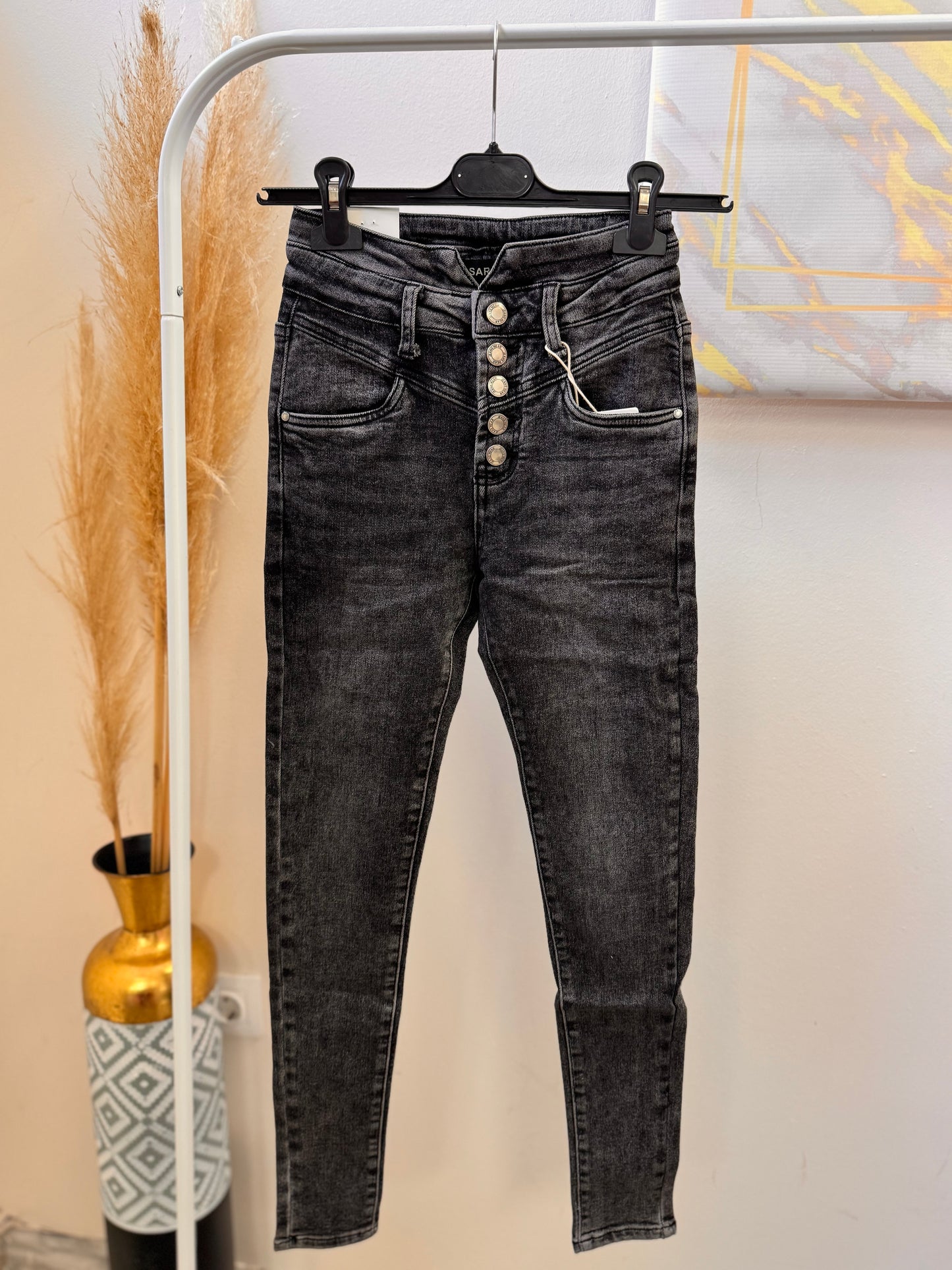 Dione Grey Jean