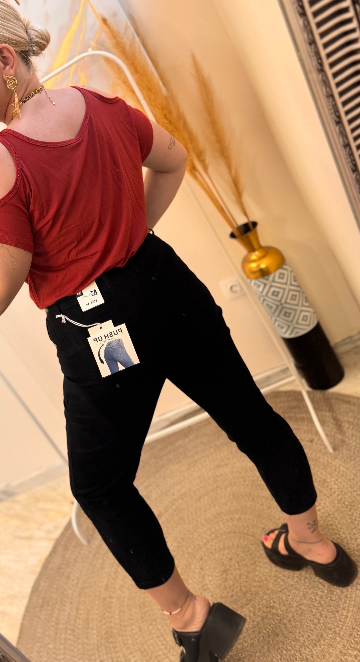Rose Black Summer Jean
