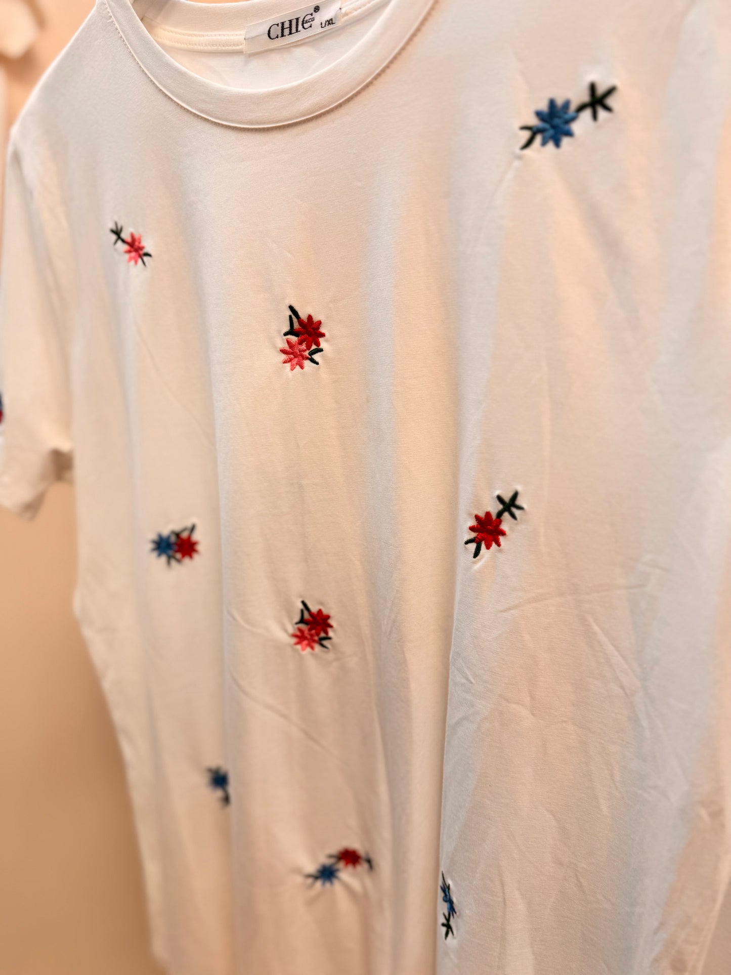 Mini Flowers 💐 T-shirt