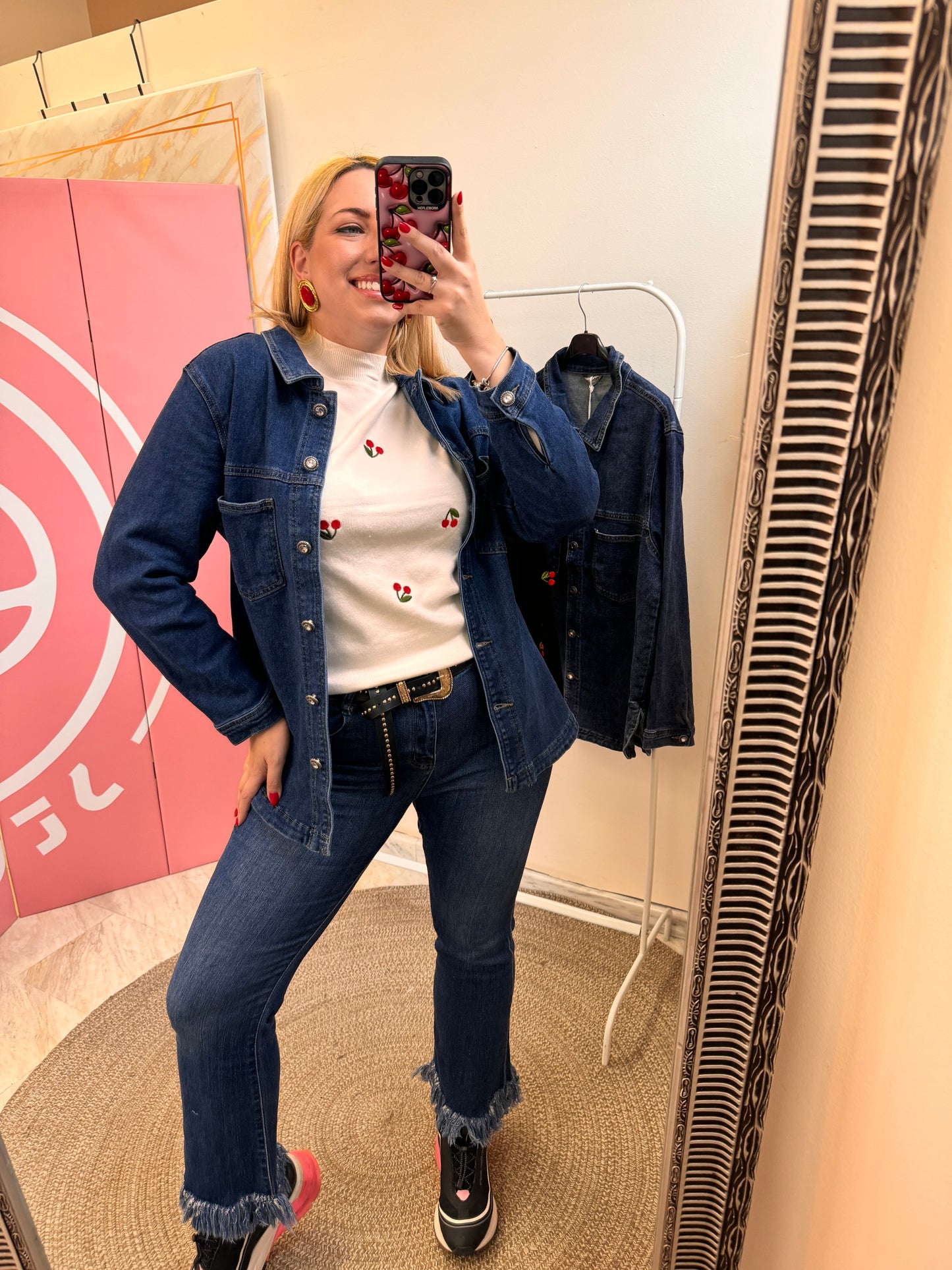 CHERRY LOVE
