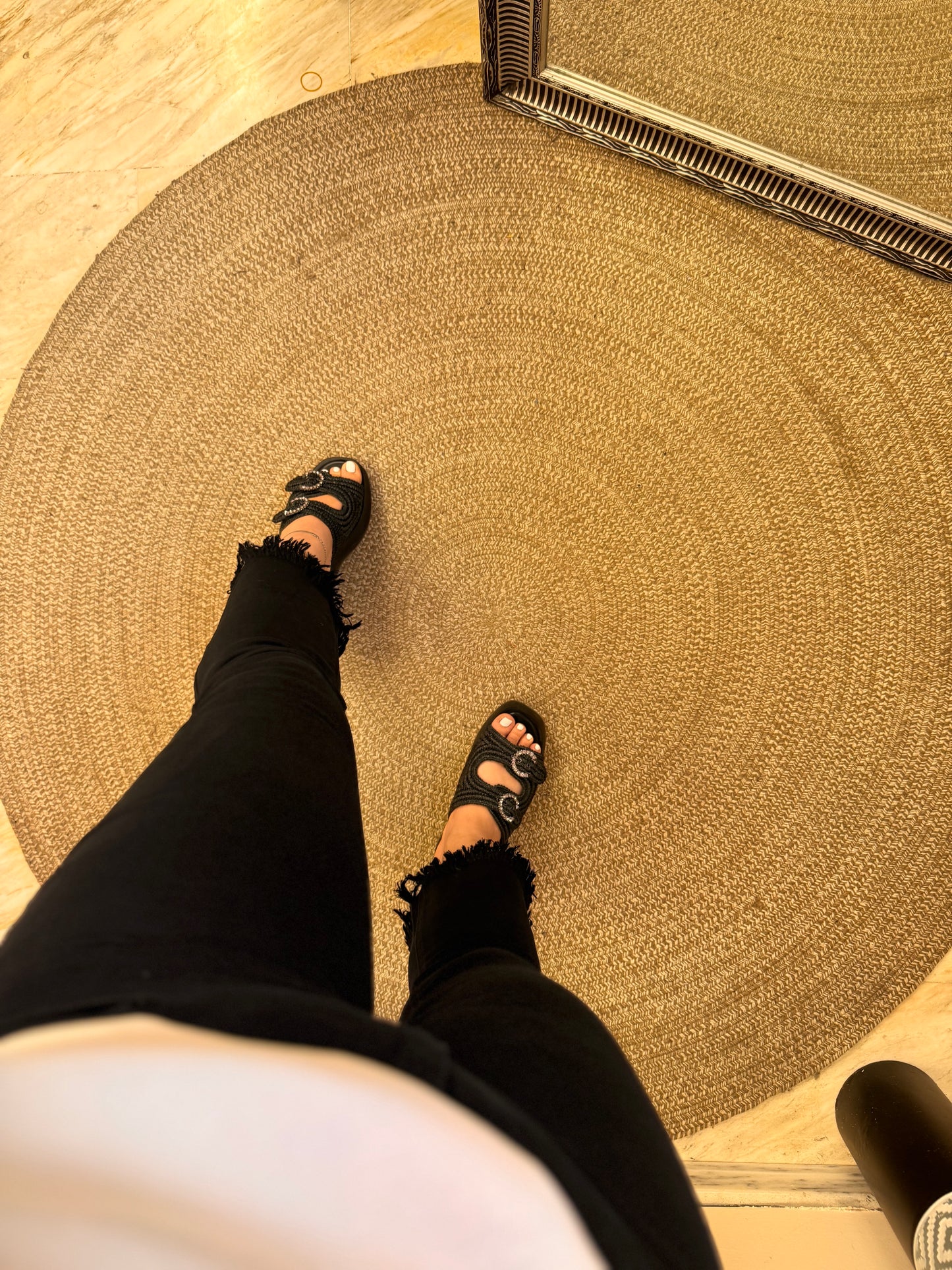 Elina Black Elastic Pant