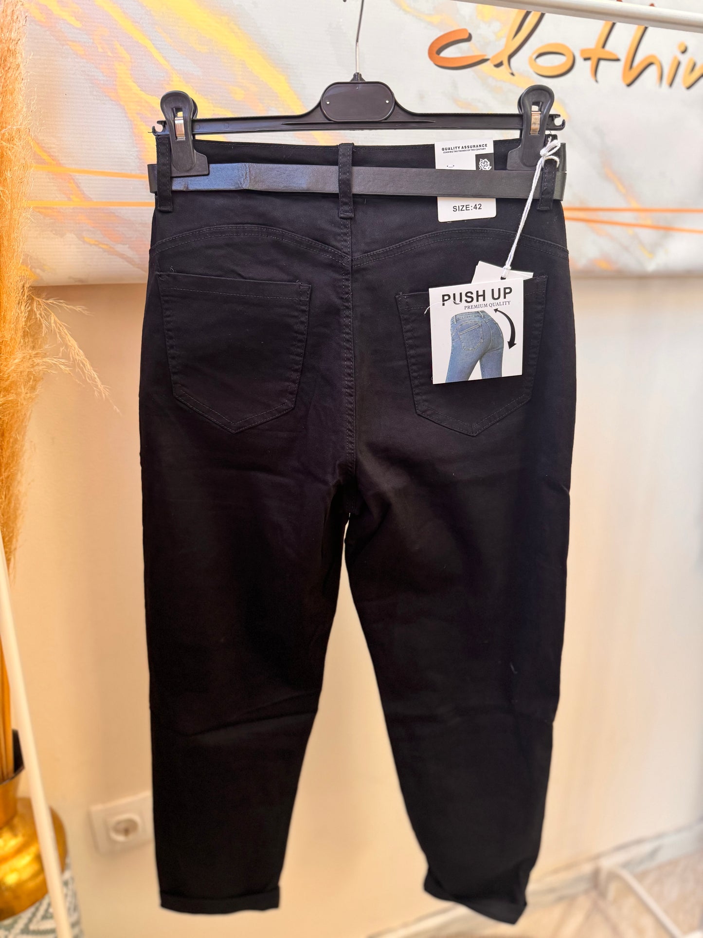 Rose Black Summer Jean
