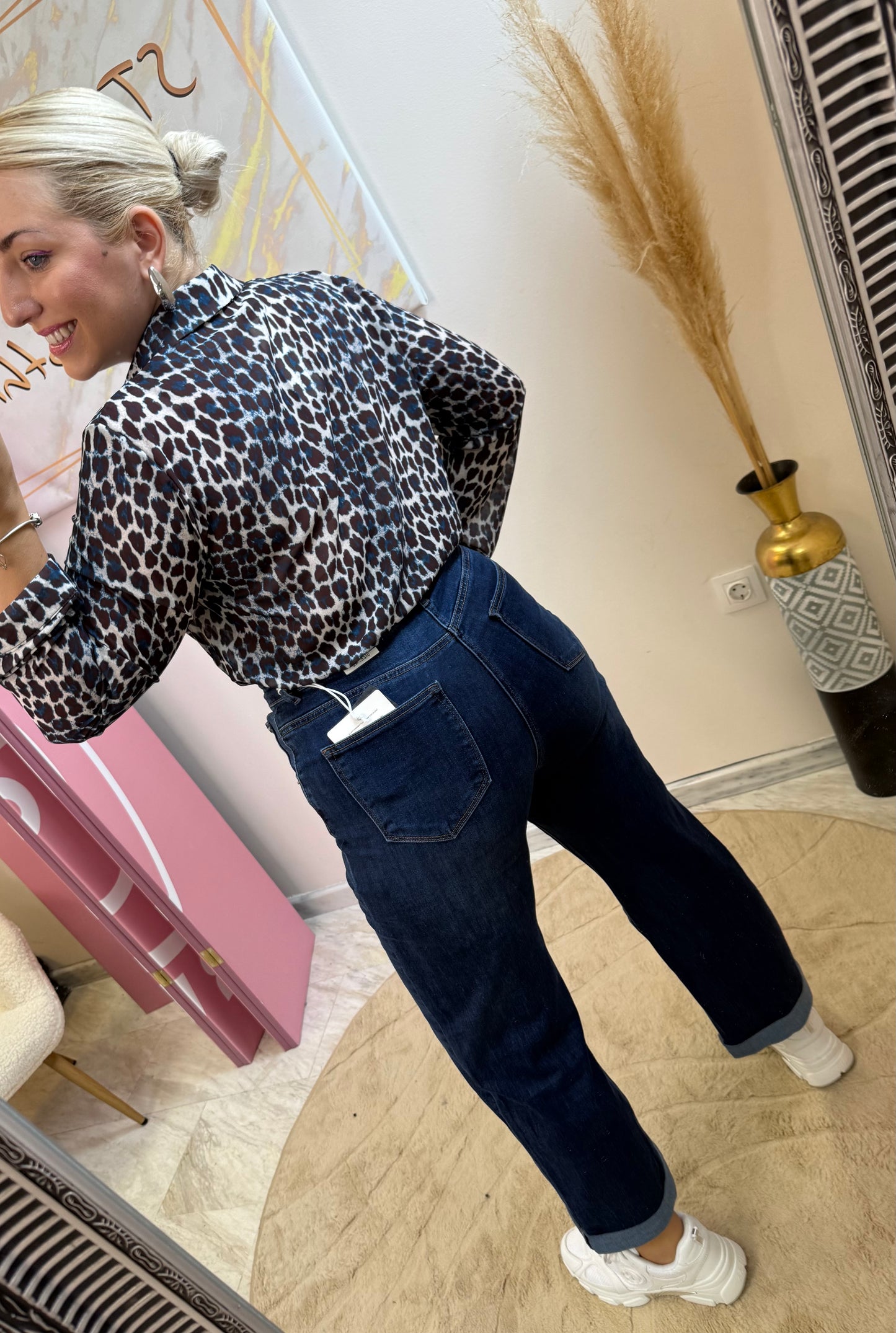 Ismini Boyfriend Jean