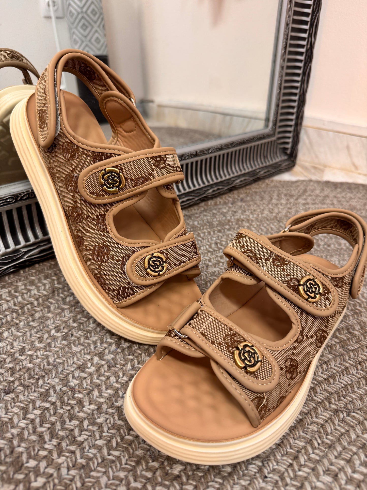 Lucy Beige Sandal