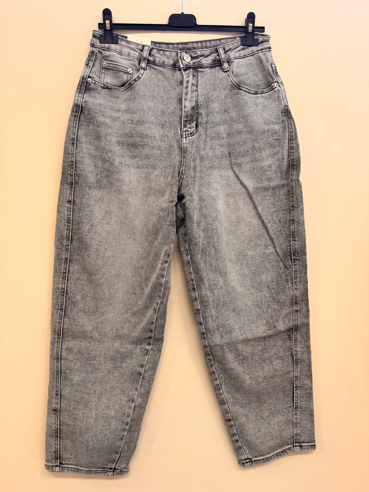 Adelina Mom Fit Light Grey Jean