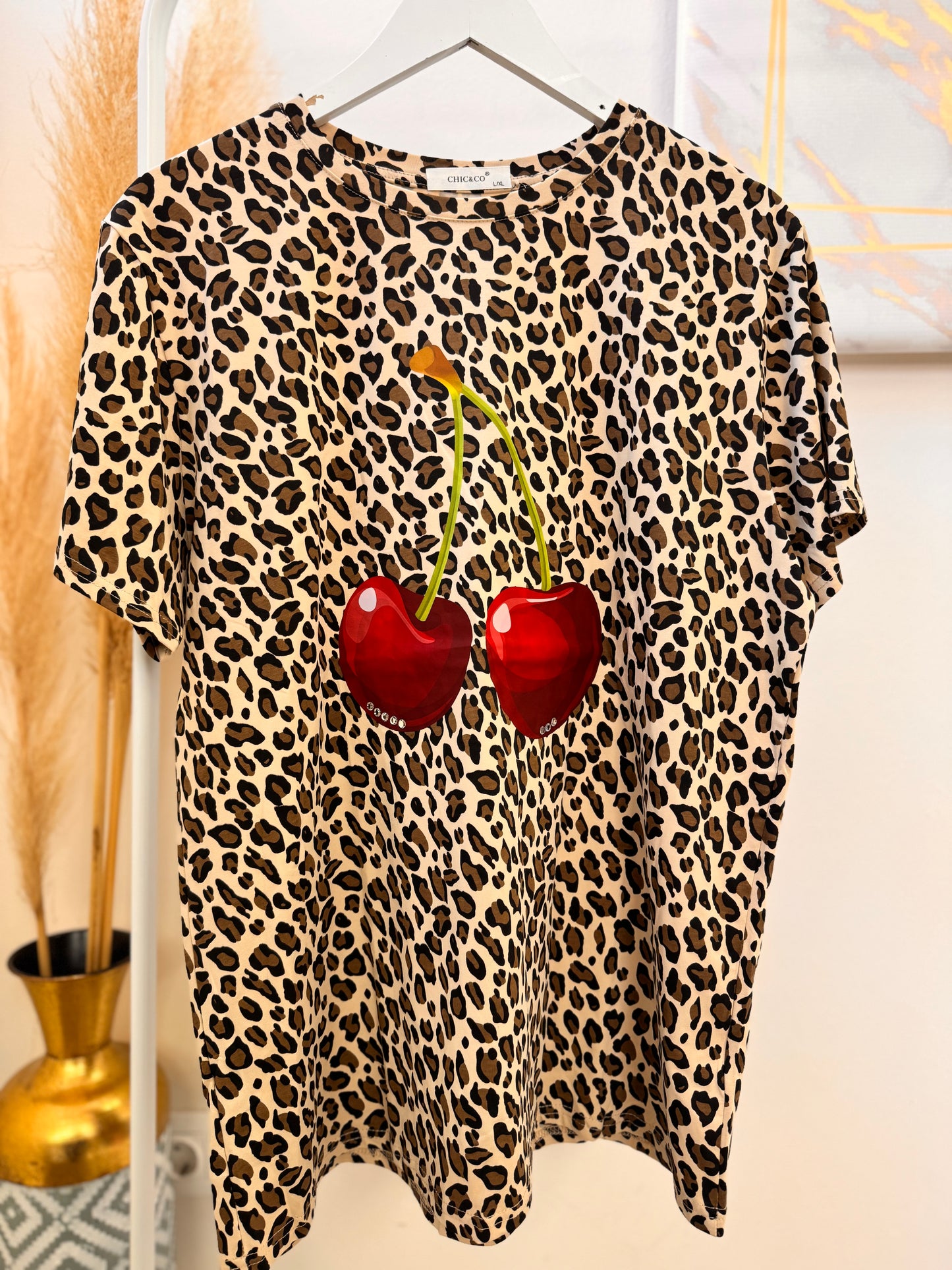 Leo & Cherry T-shirt Brown