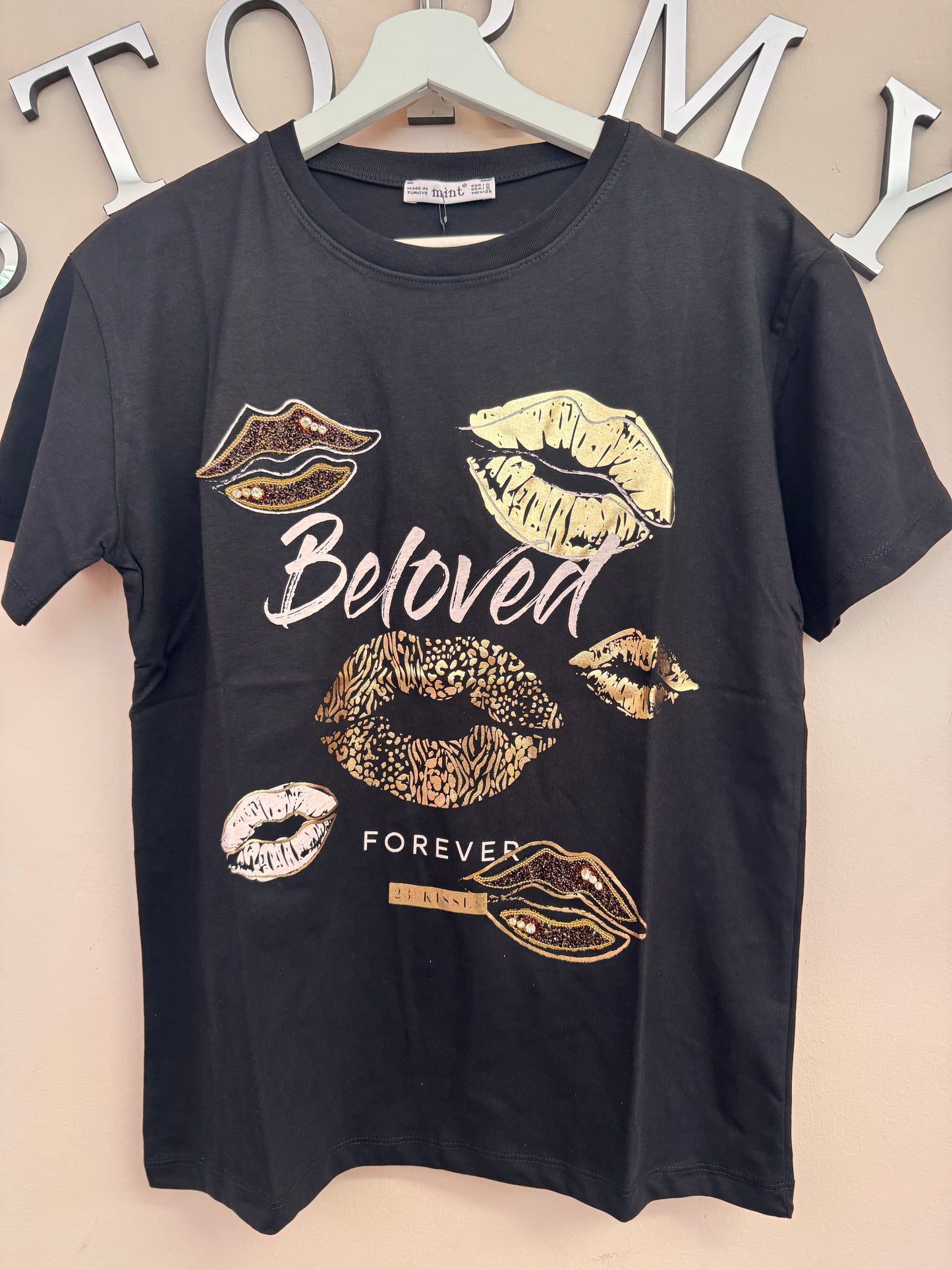 Gold Kisses T-shirt