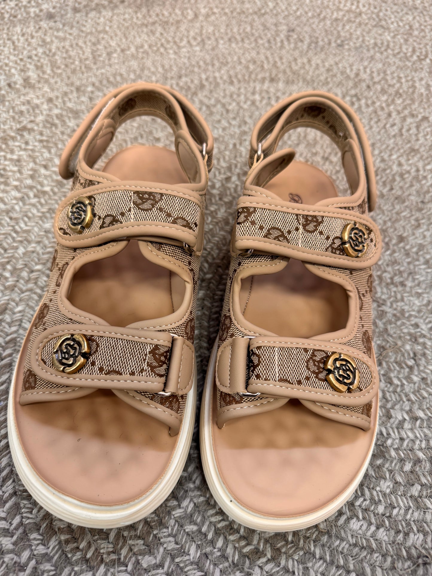 Lucy Beige Sandal