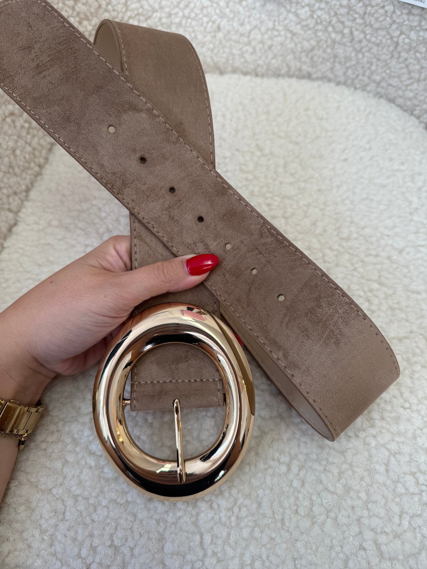 Niki Belt