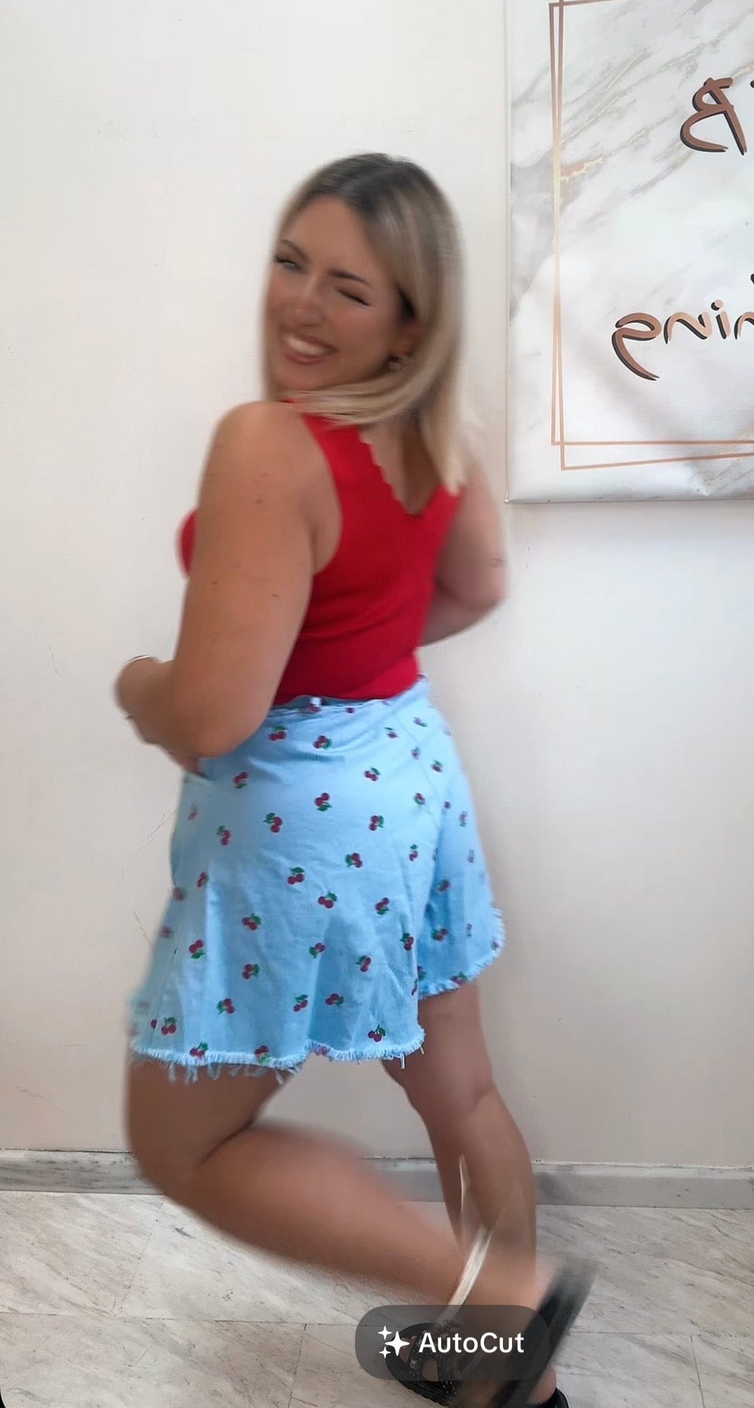 Cherrys Σορτσοφουστακι