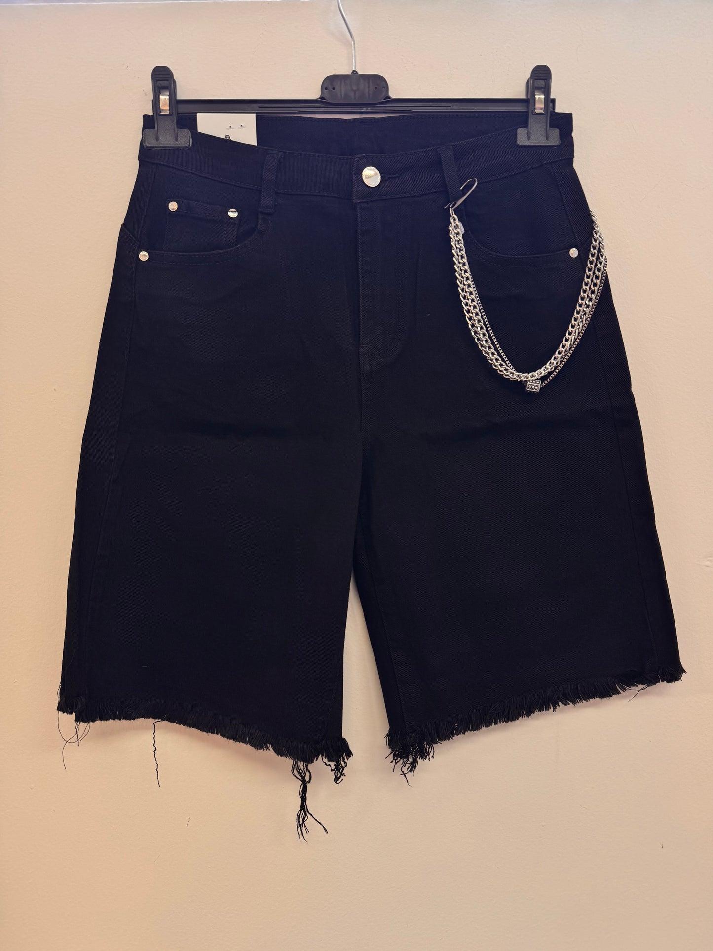 Evita Βερμούδα Black Has Plus Size