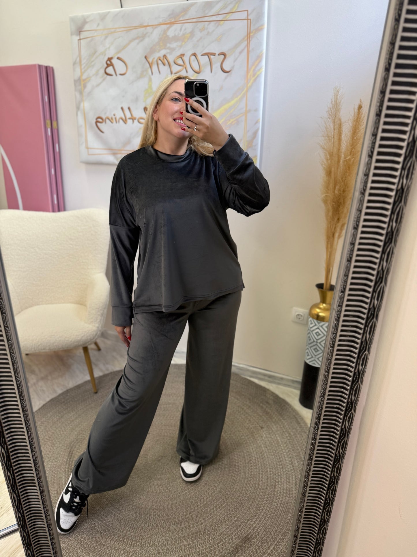 Velvet Set