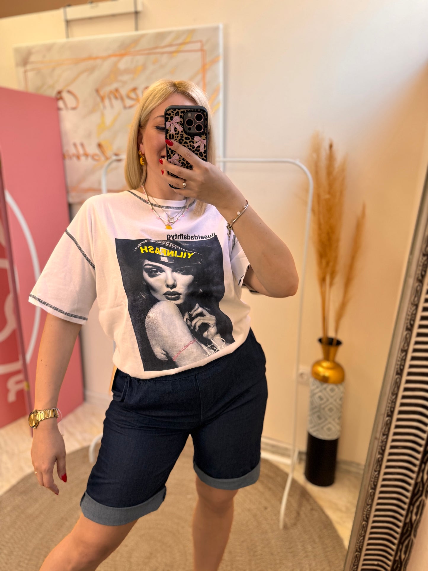 Oversized Girl T-Shirt Black