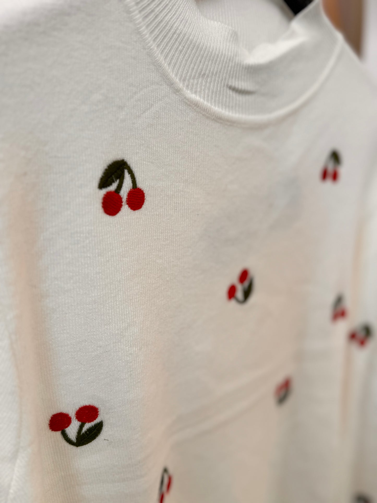 CHERRY LOVE