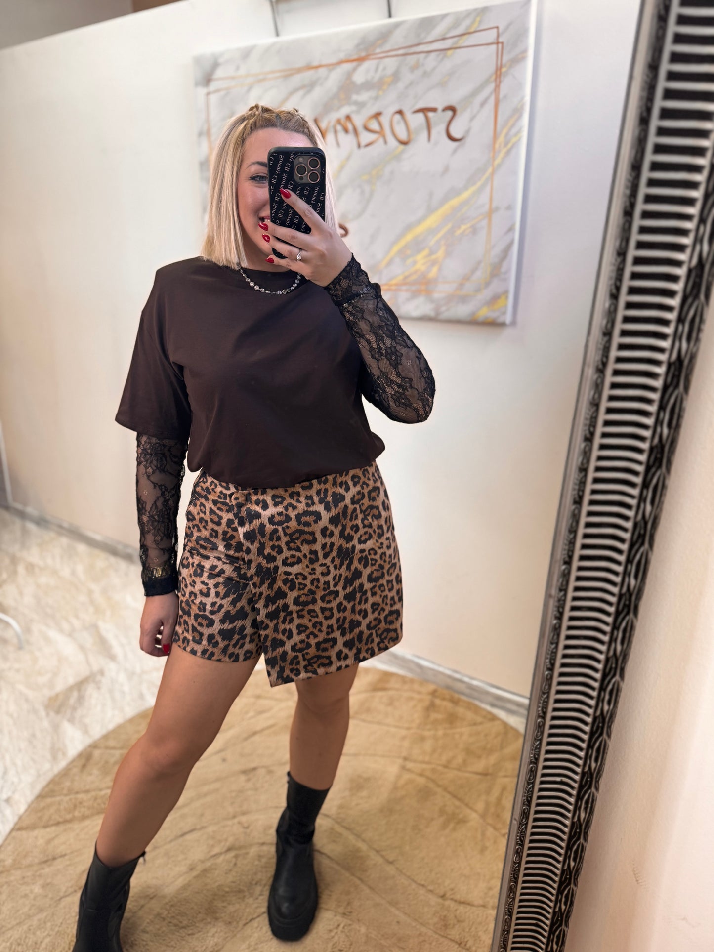 Σορτσοφουστακι Λεοπάρ