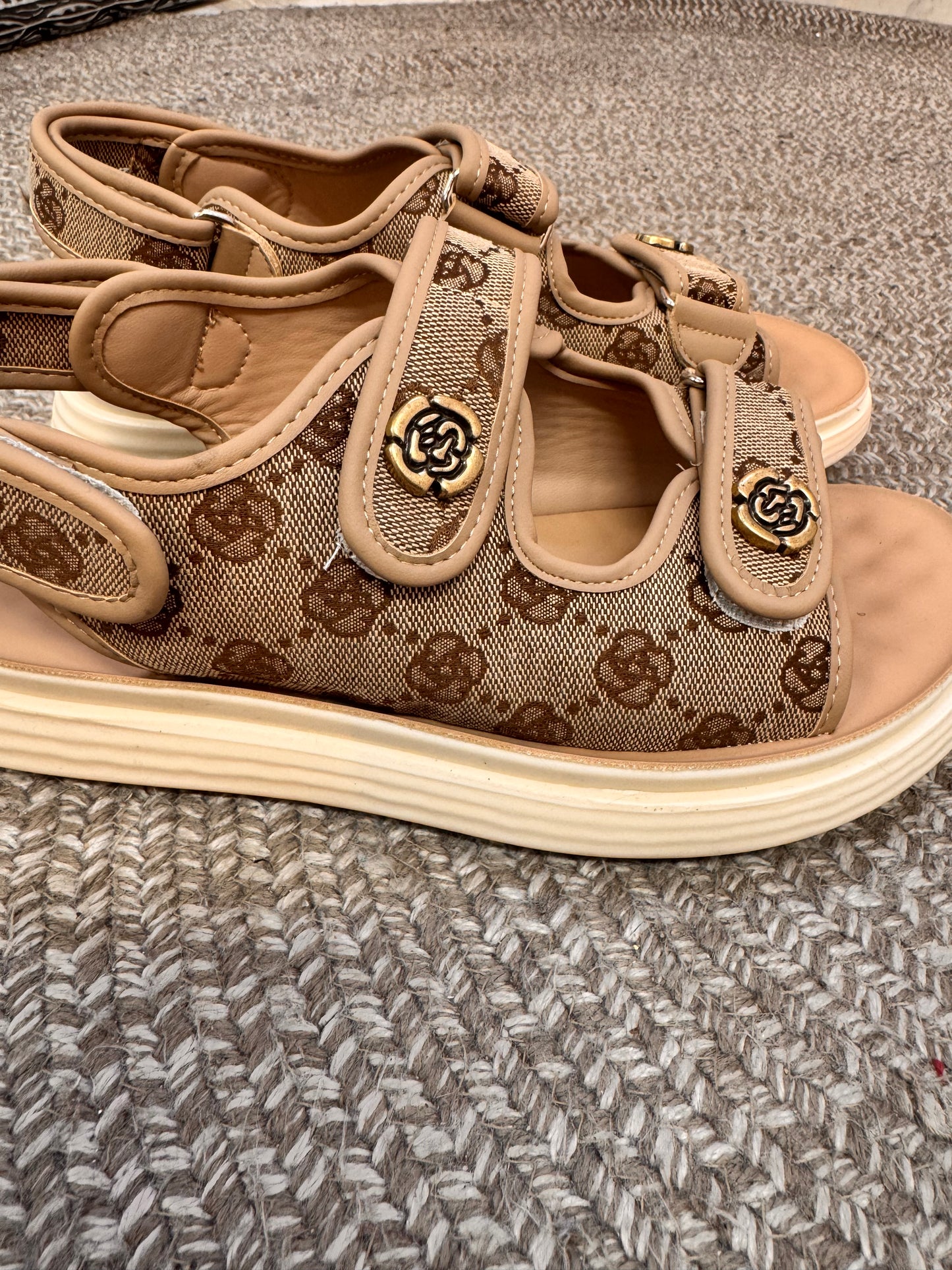 Lucy Beige Sandal