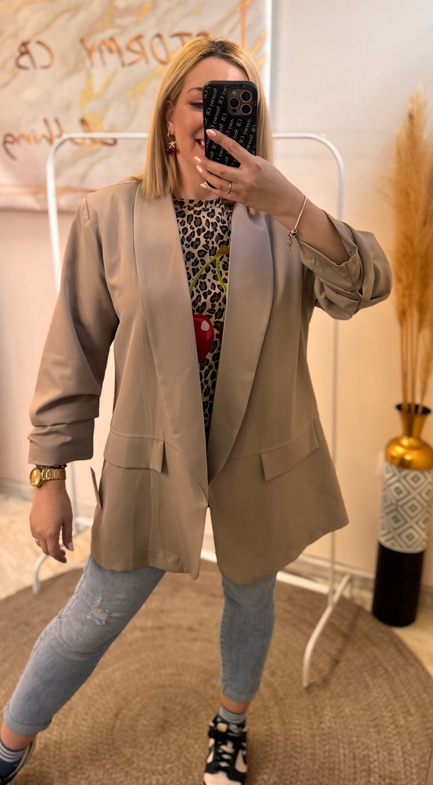 PLUS SIZE ΜΟΝΟΧΡΩΜΟ ΣΑΚΑΚΙ