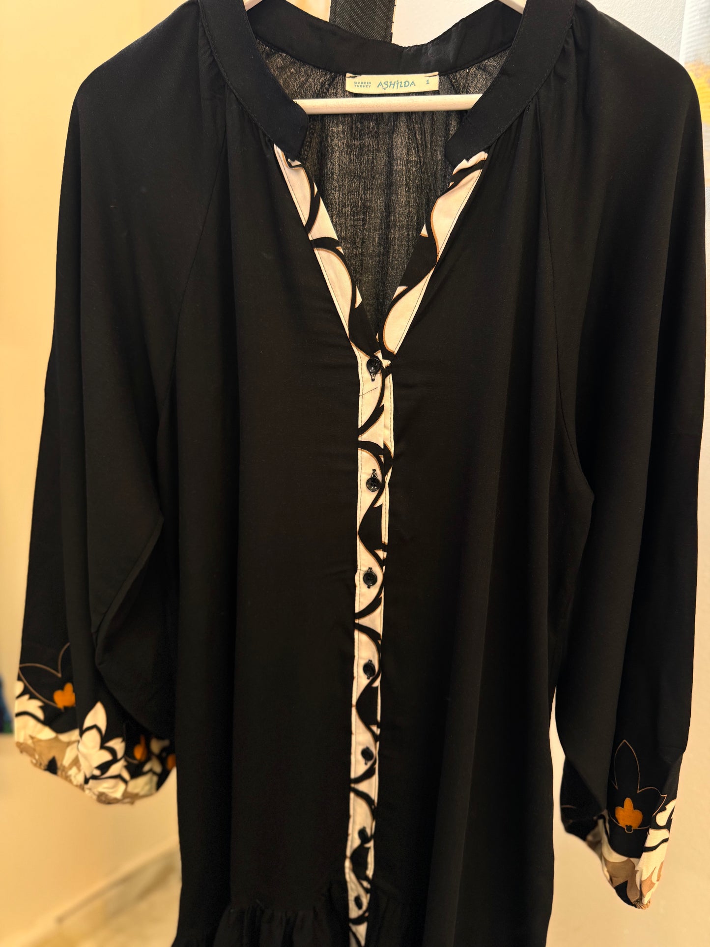 Mariania Semizie Black Dress
