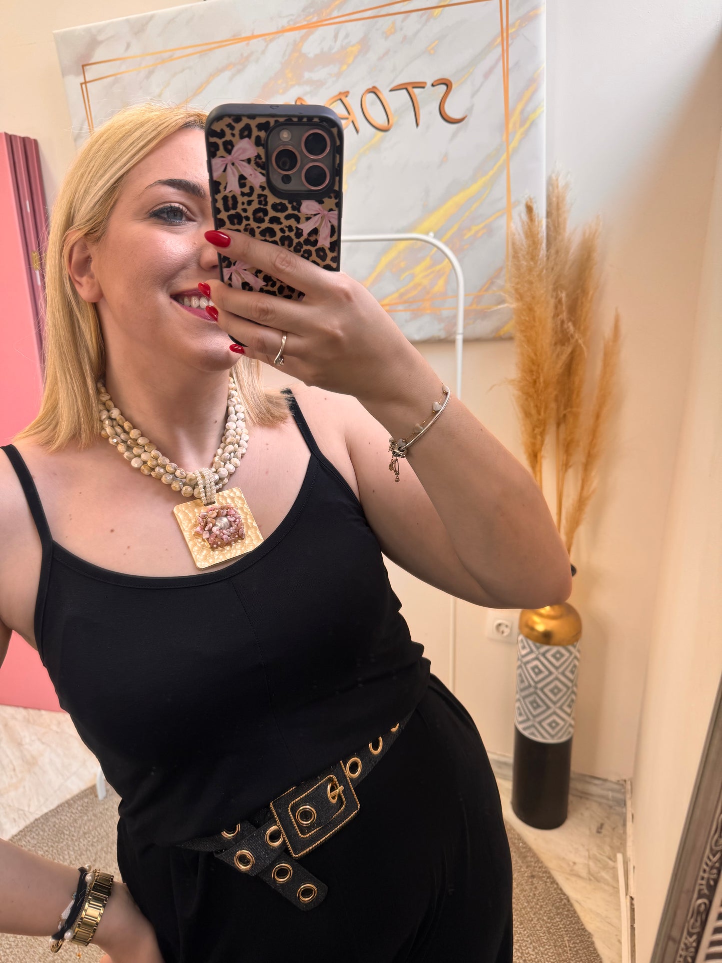 Mary Necklace