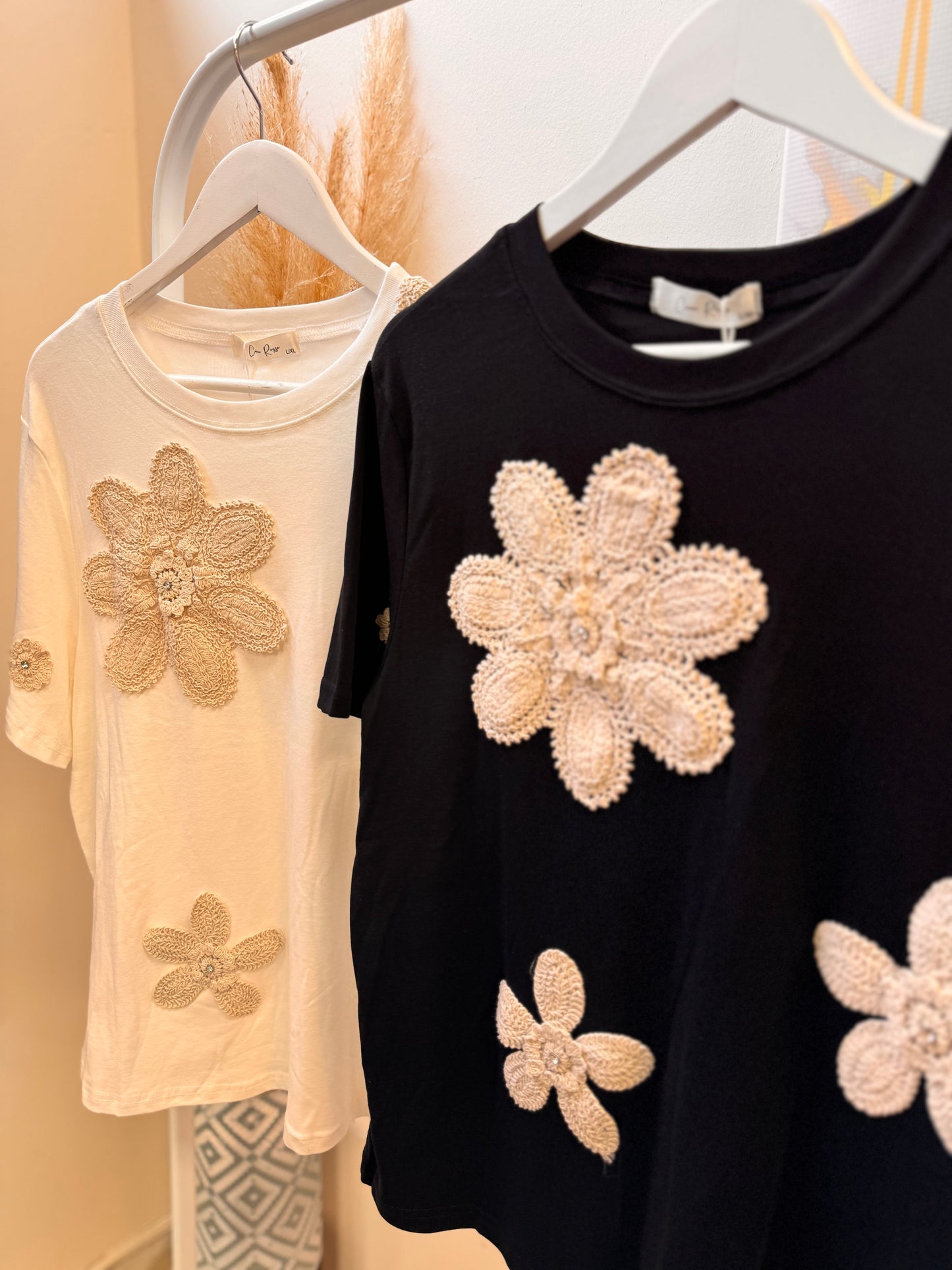 Daisy T-shirt