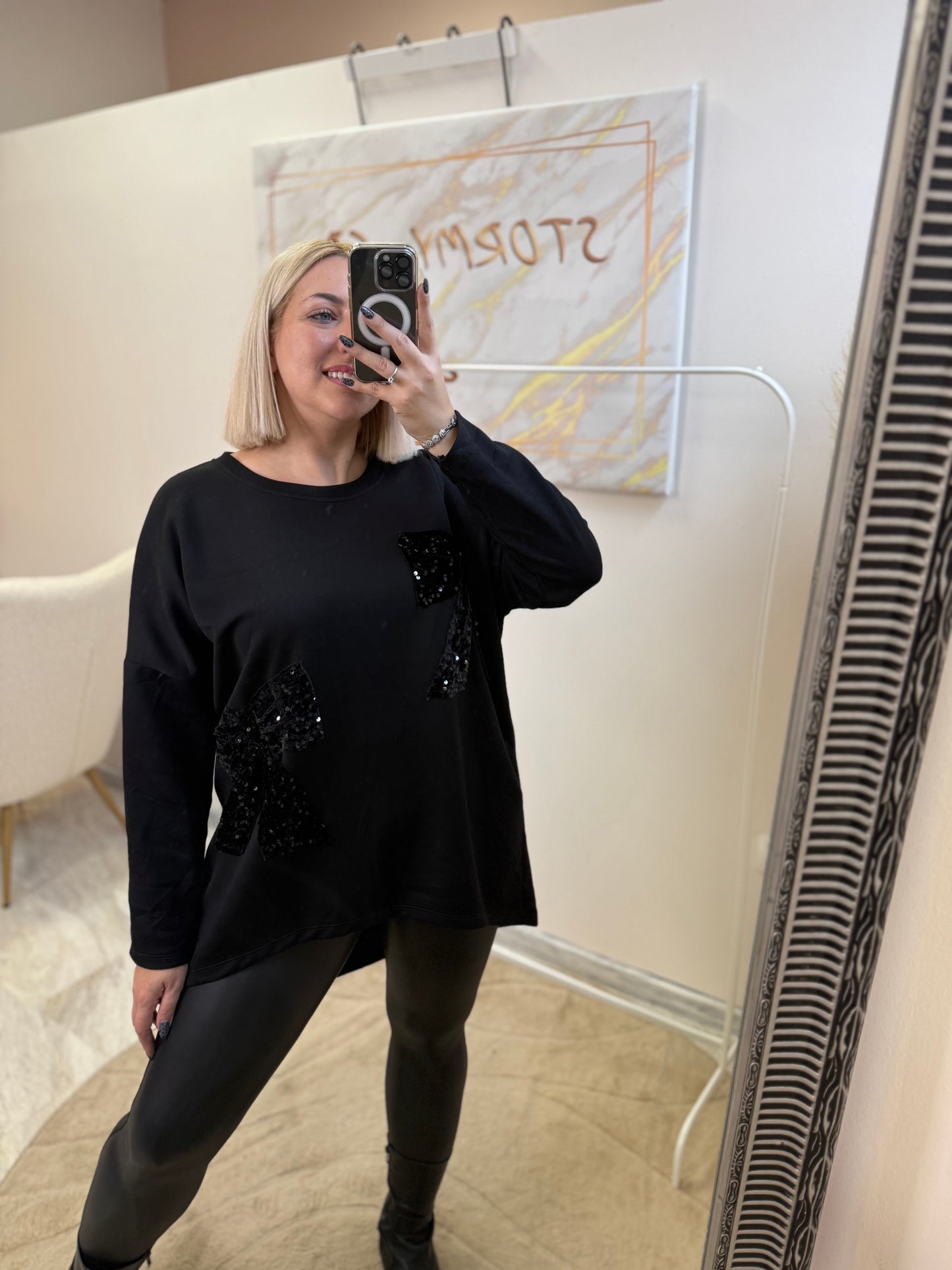 Oversized Bow Strass Shirt