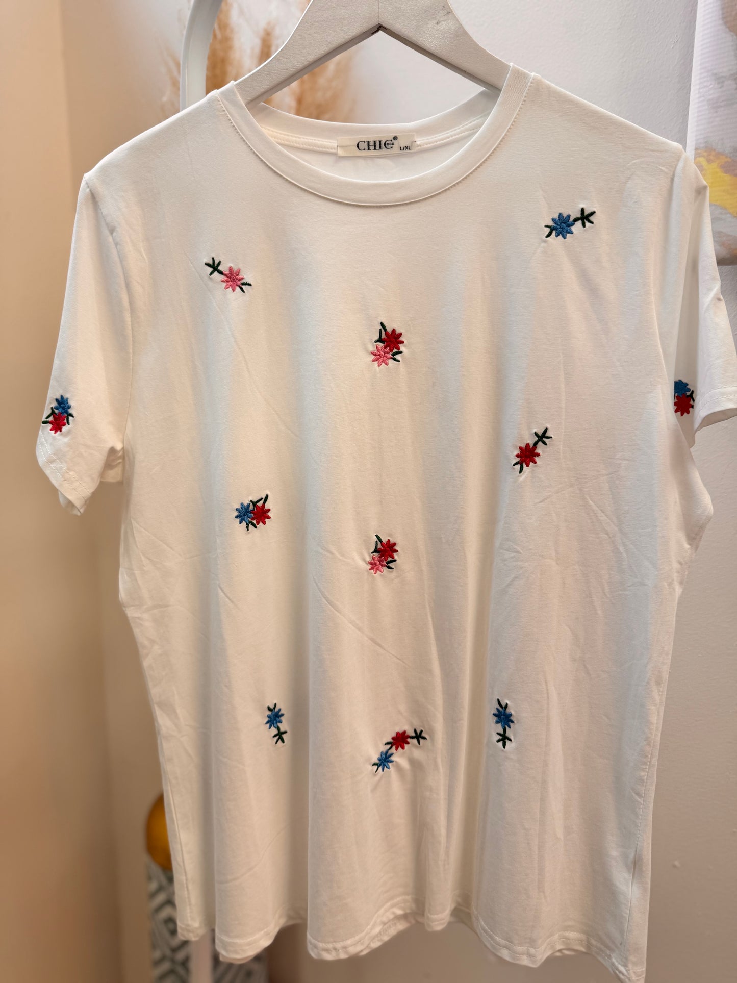Mini Flowers 💐 T-shirt