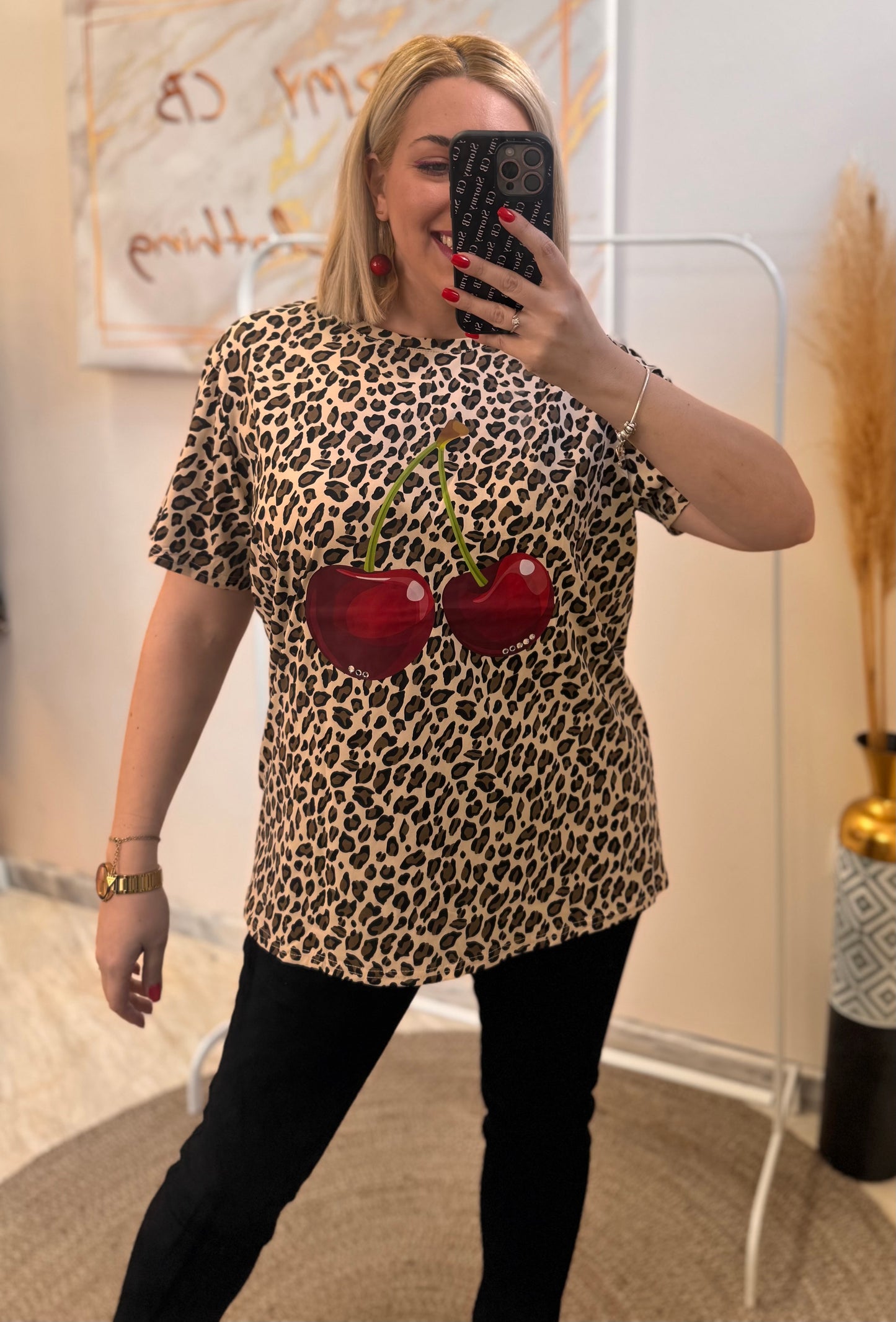 Leo & Cherry T-shirt Brown