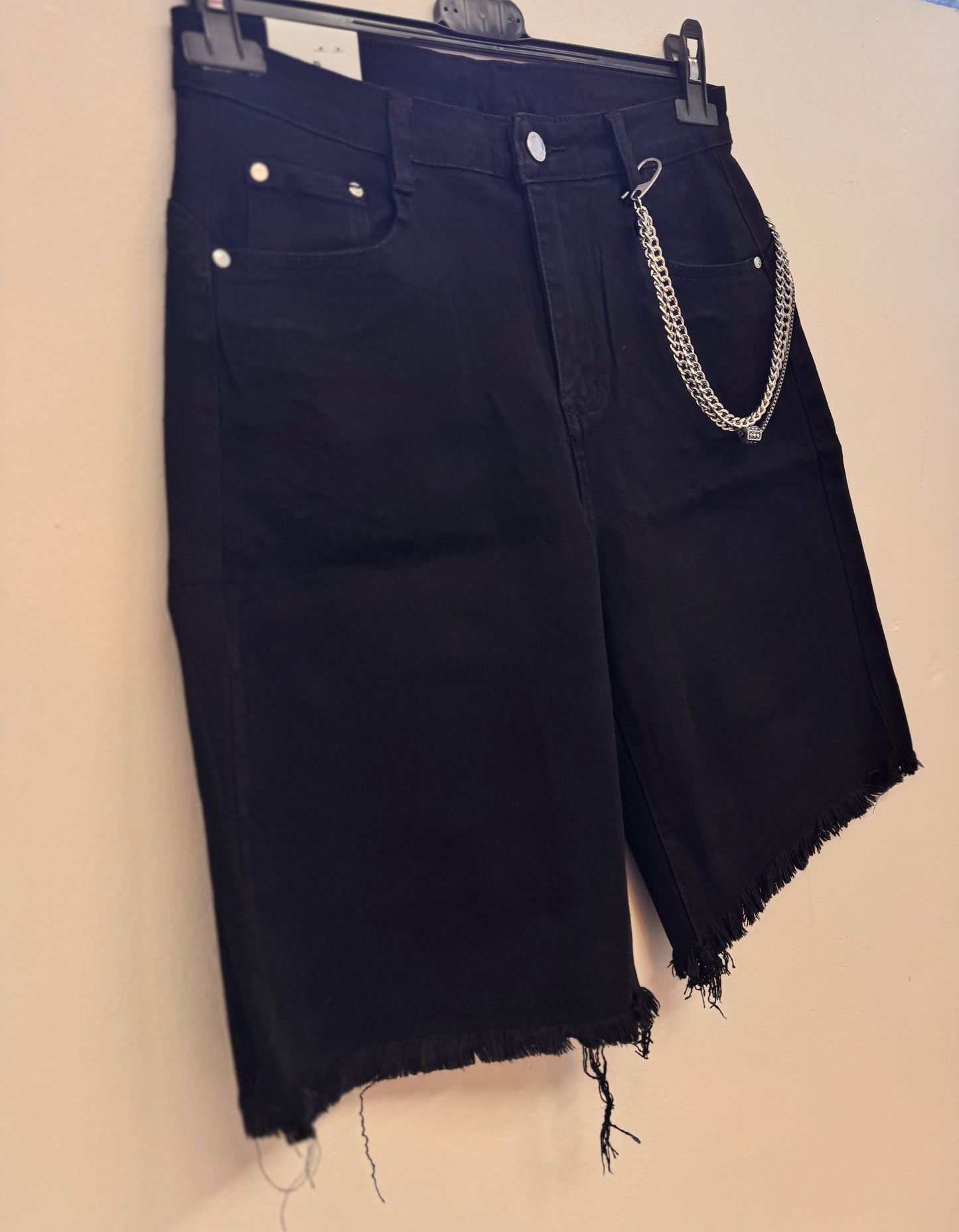 Evita Βερμούδα Black Has Plus Size