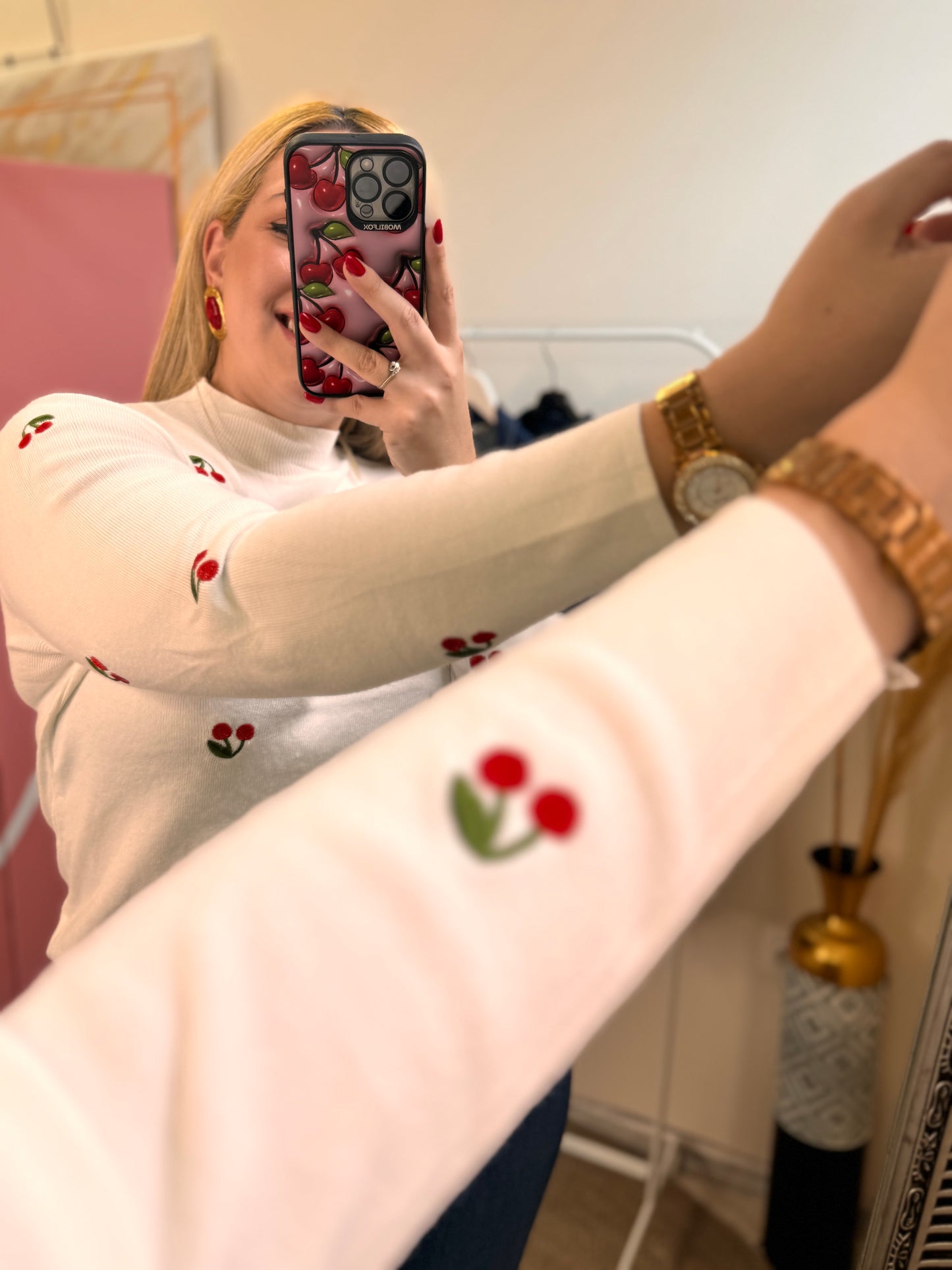 CHERRY LOVE