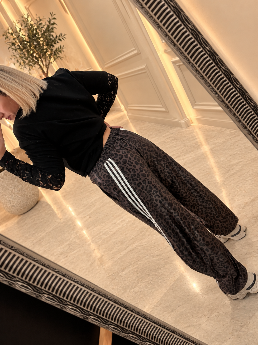 Satin Glow Leopard Pant