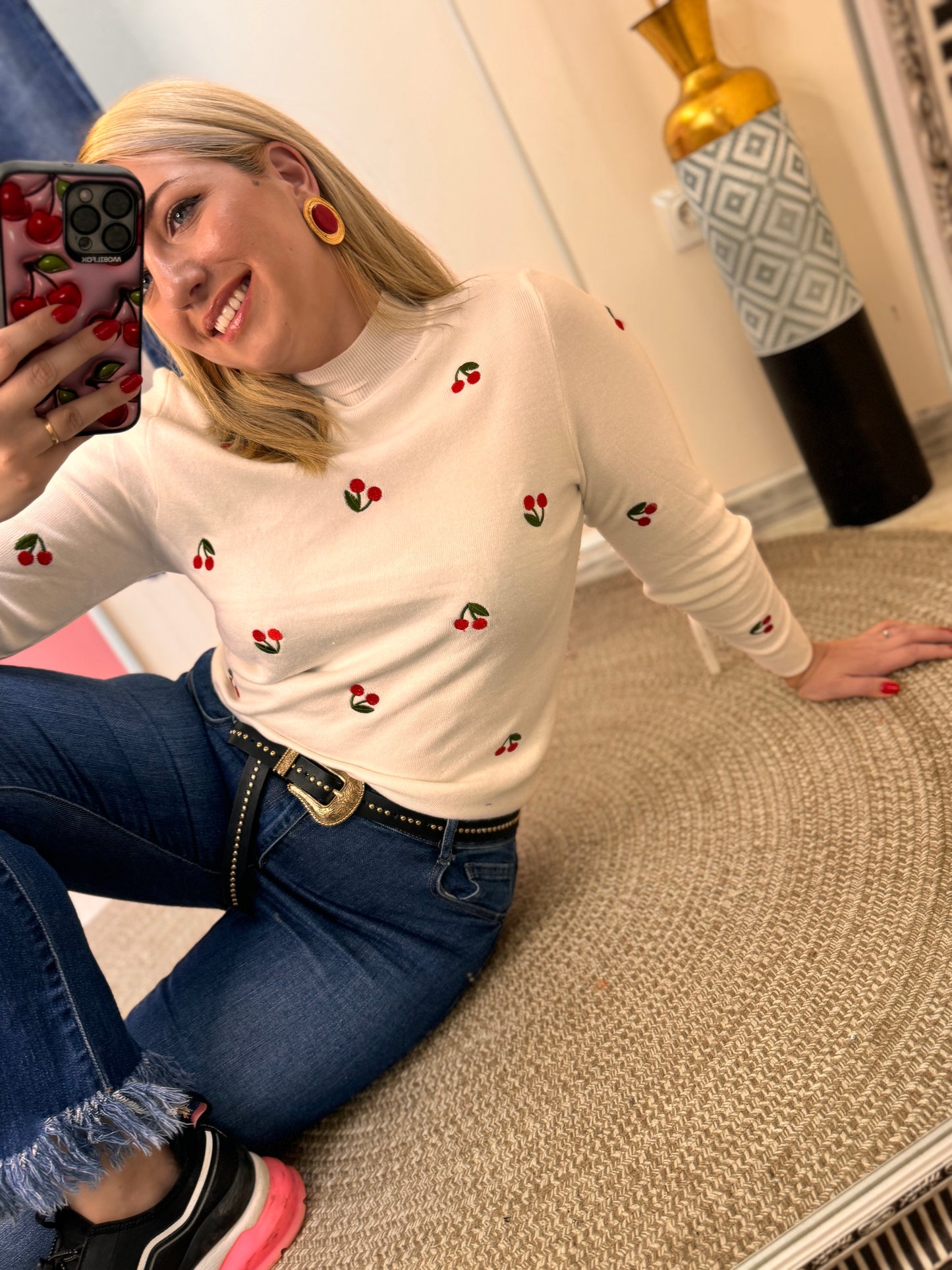 CHERRY LOVE