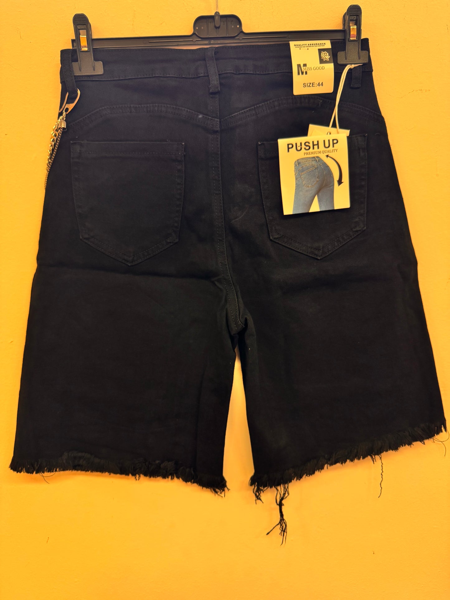 Evita Βερμούδα Black Has Plus Size