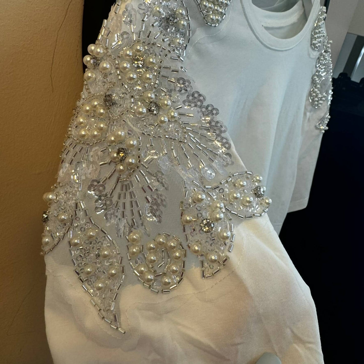 T-SHIRT WITH STRASS C-THROU