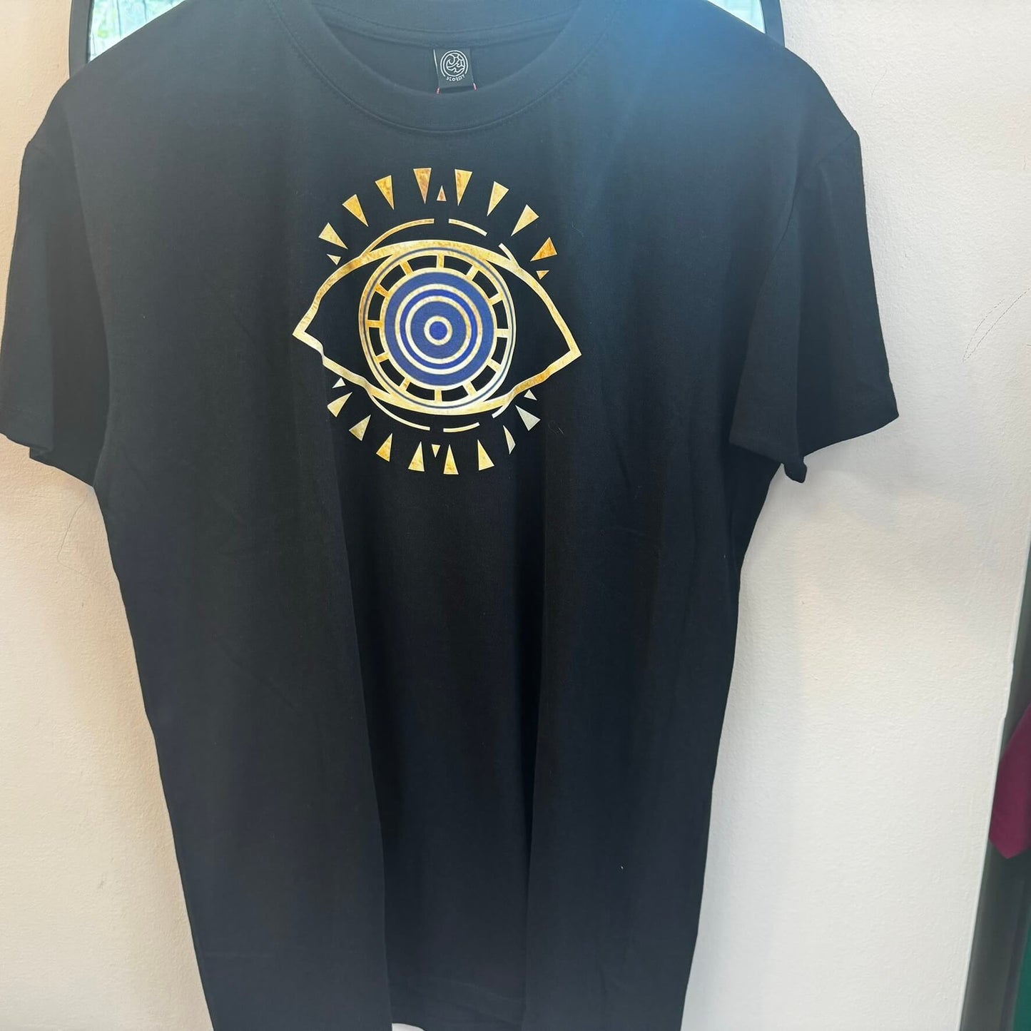 T-SHIRT GOLD EYE