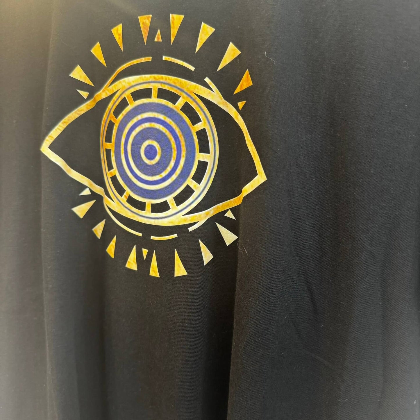 T-SHIRT GOLD EYE
