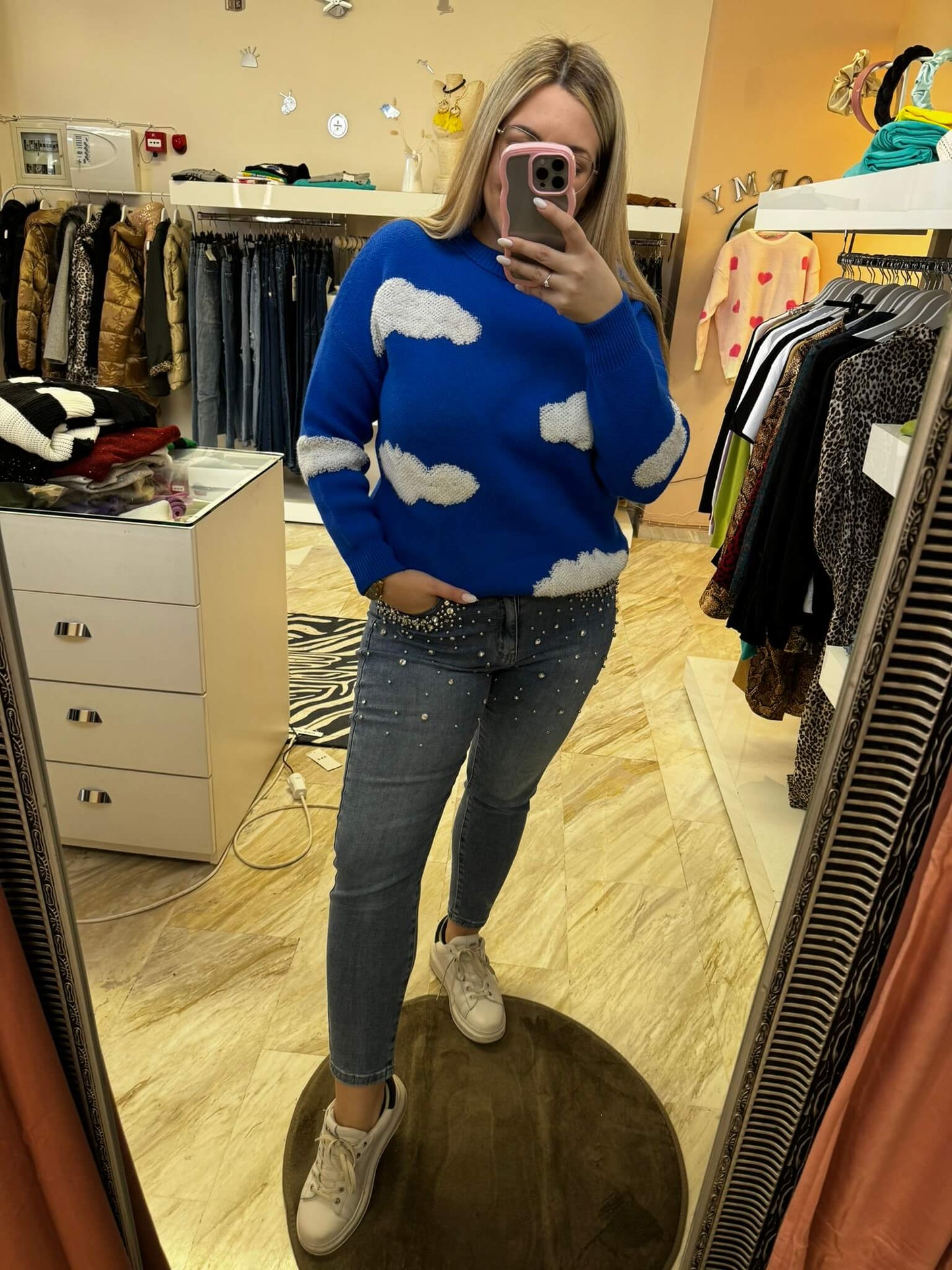 VIRAL JEAN STRASS
