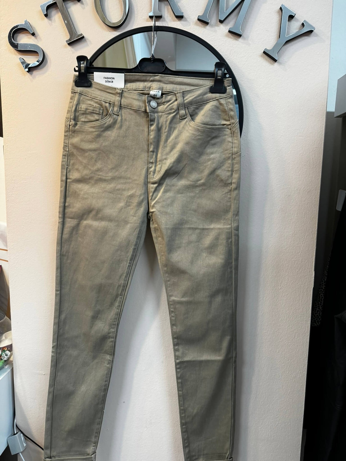 PUSH UP PANTS