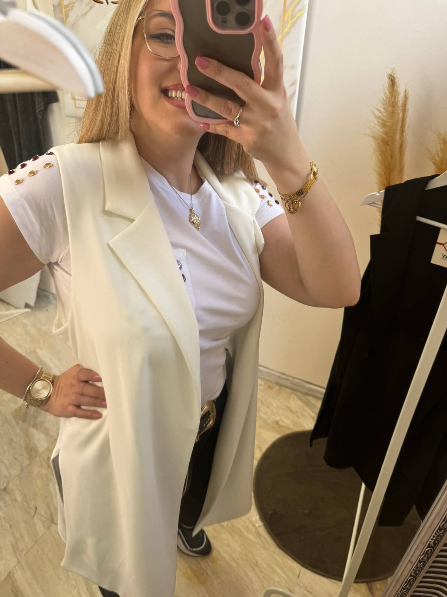 ΑΜΑΝΙΚΟ ΓΙΛΕΚΟ