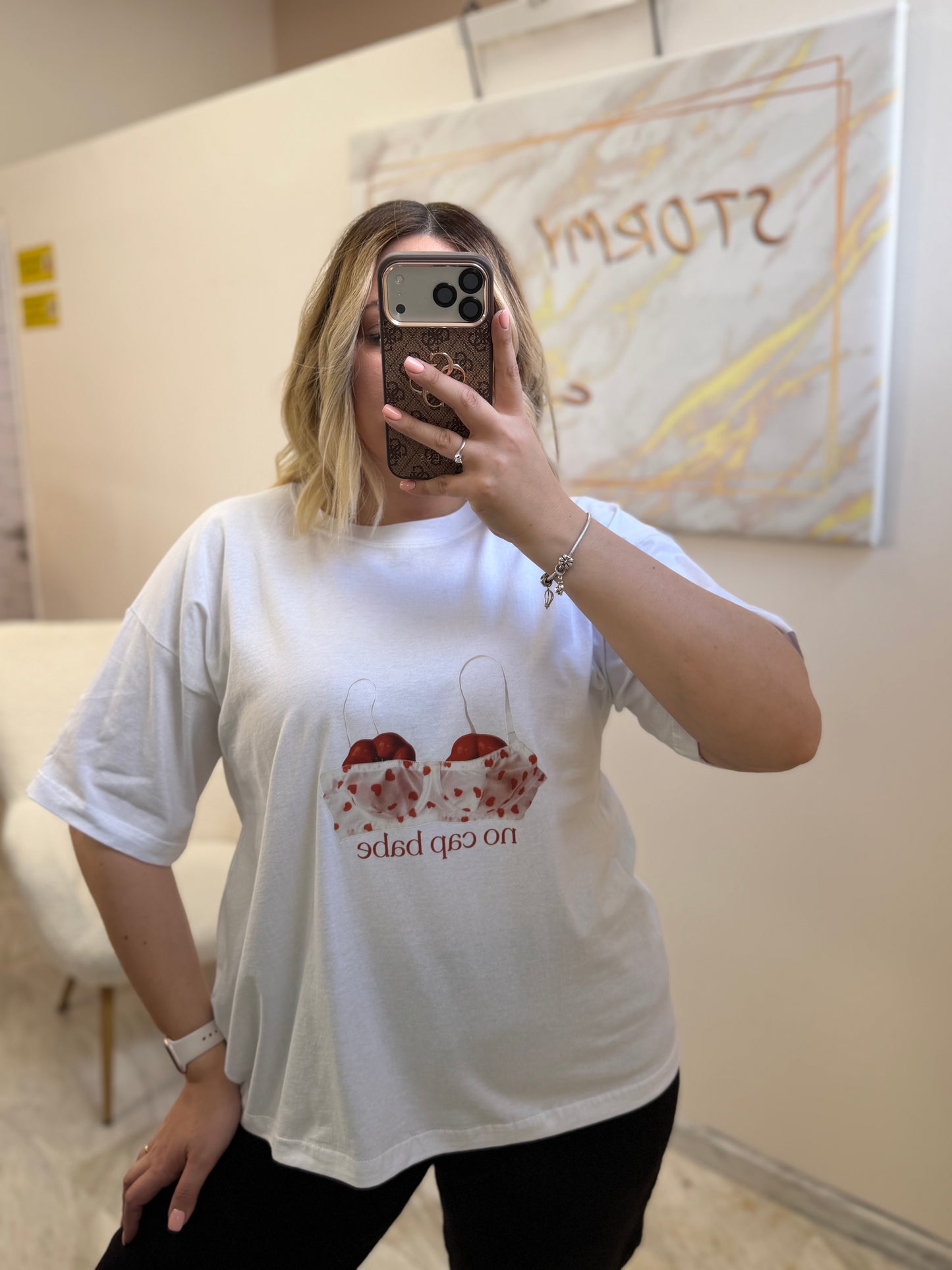 No cap babe T-shirt