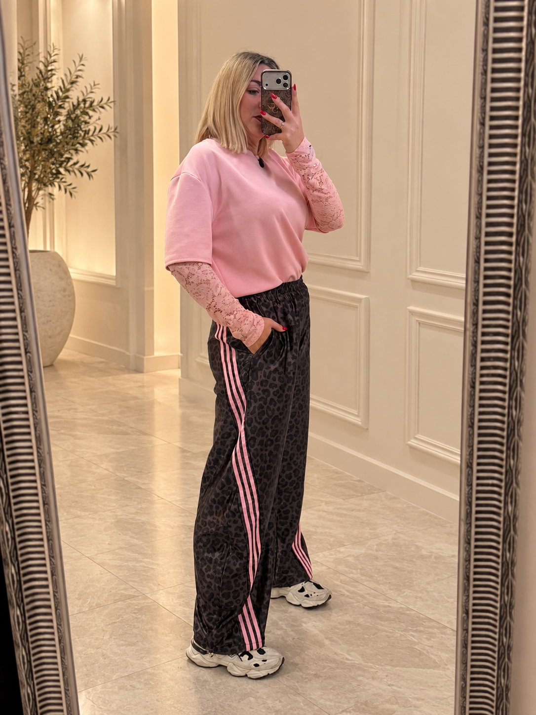 Satin Glow Leopard Pant