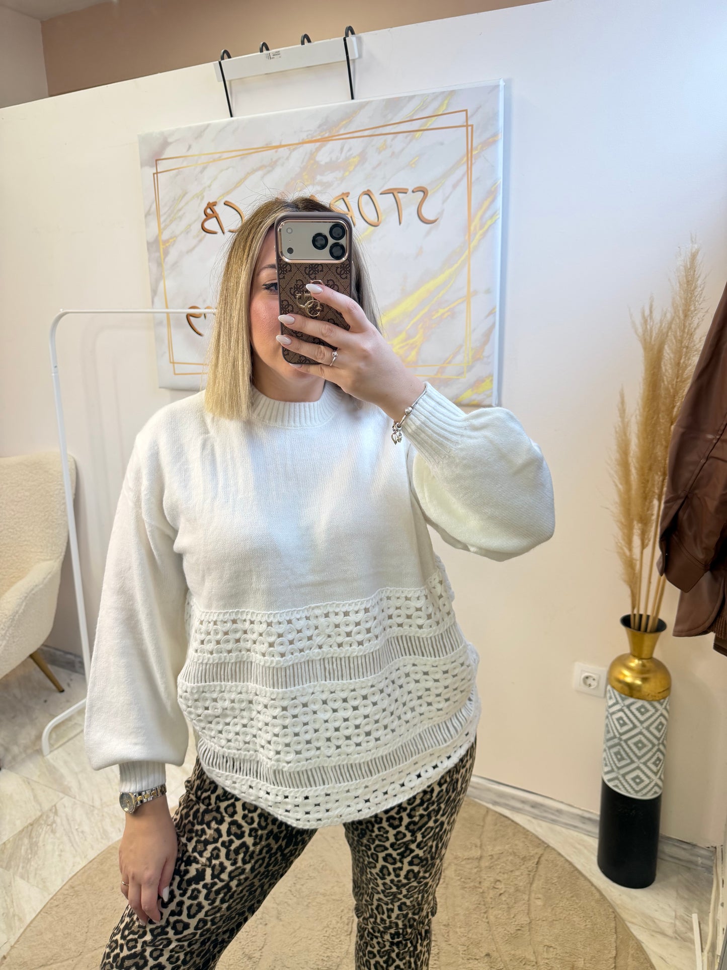 Menia Knit
