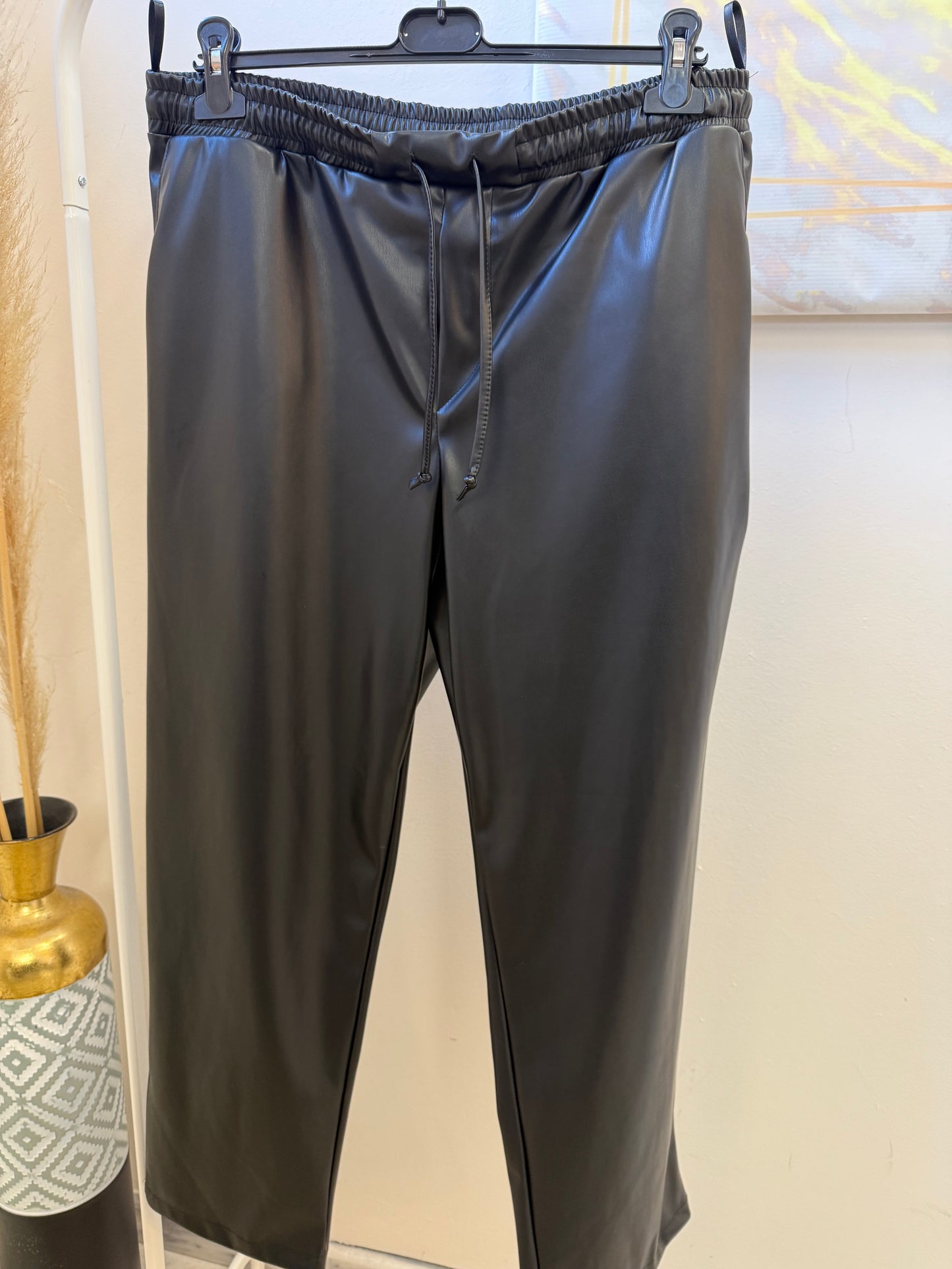 Δερματίνη Μαύρο Soft Plus Size