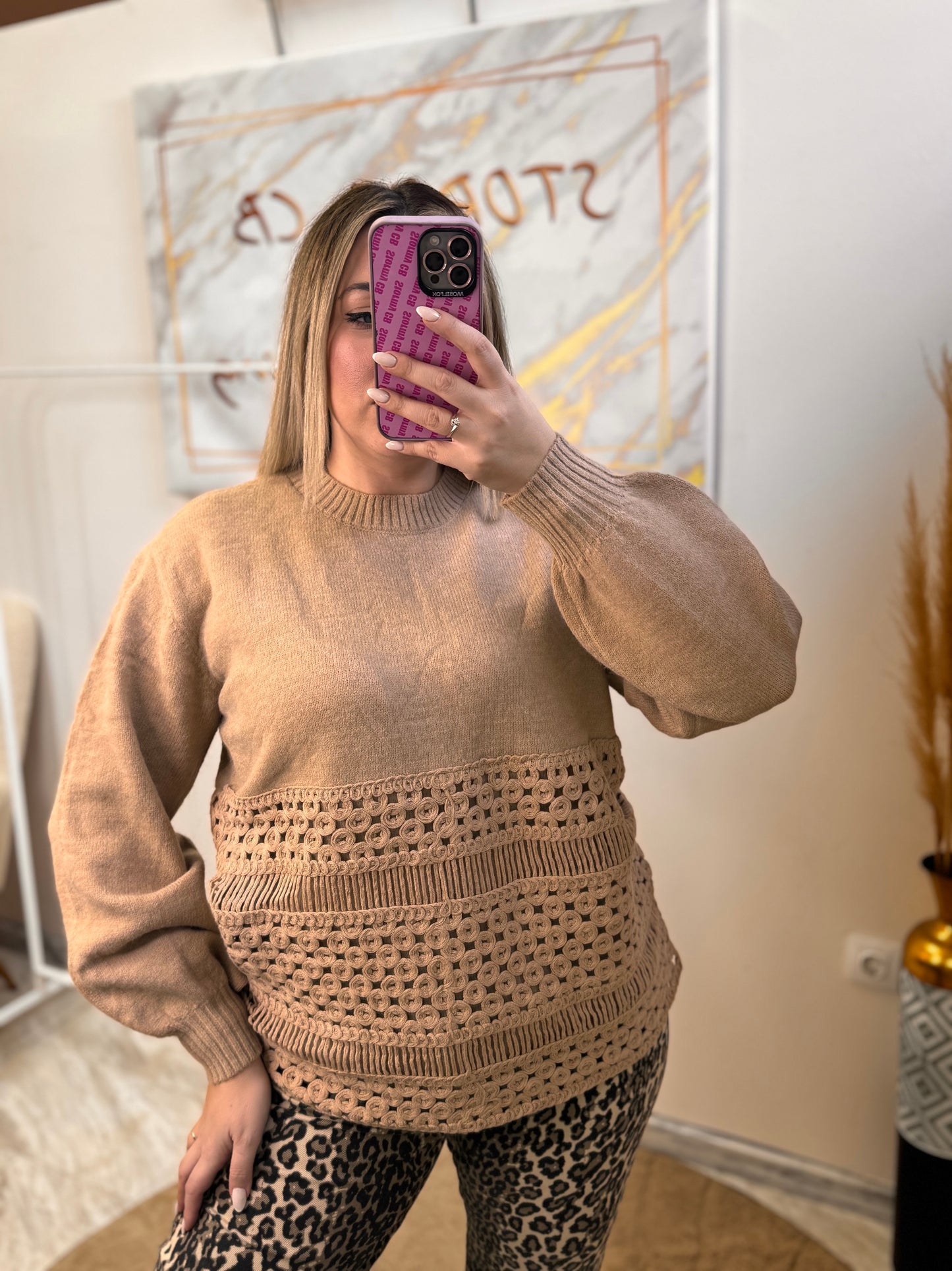 Menia Knit