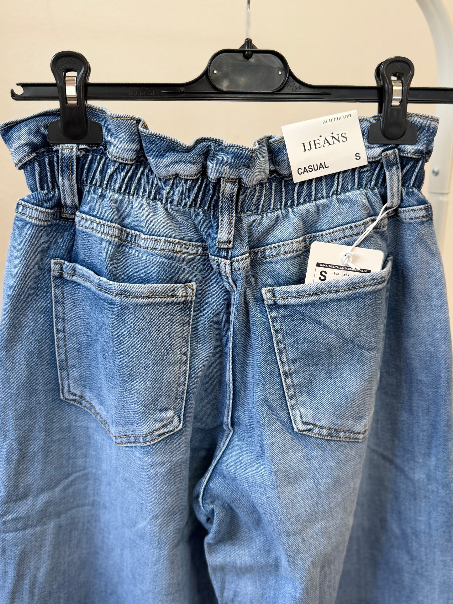 Barrel Jean