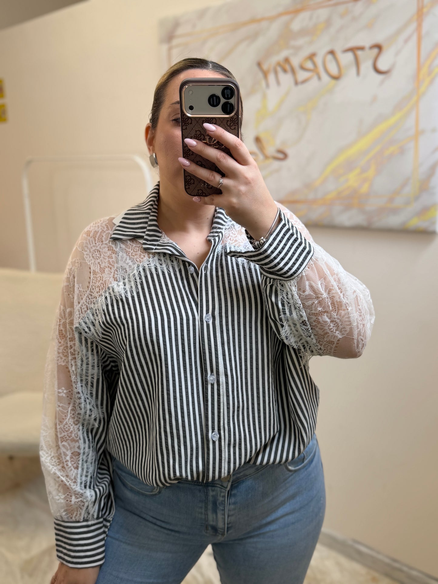 Manolia lace shirt