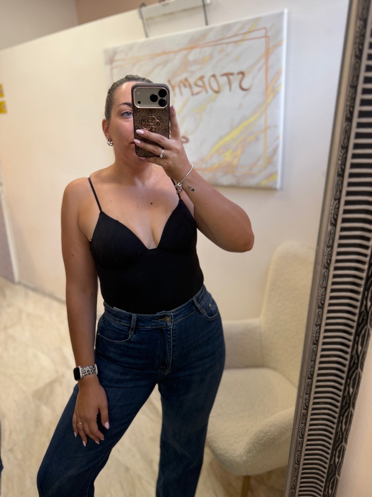 Amelia Body