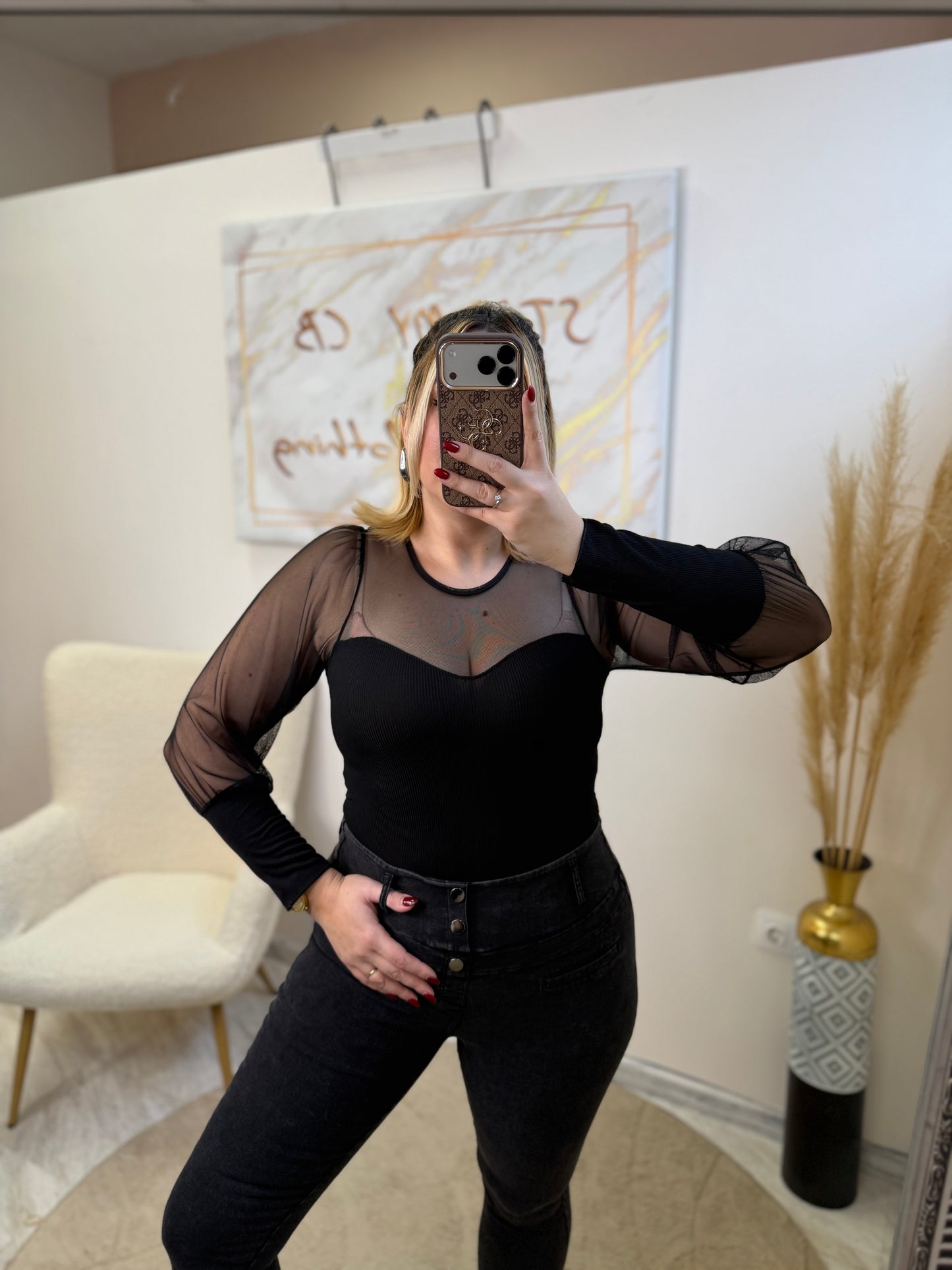 Κορμάκι Διαφάνεια