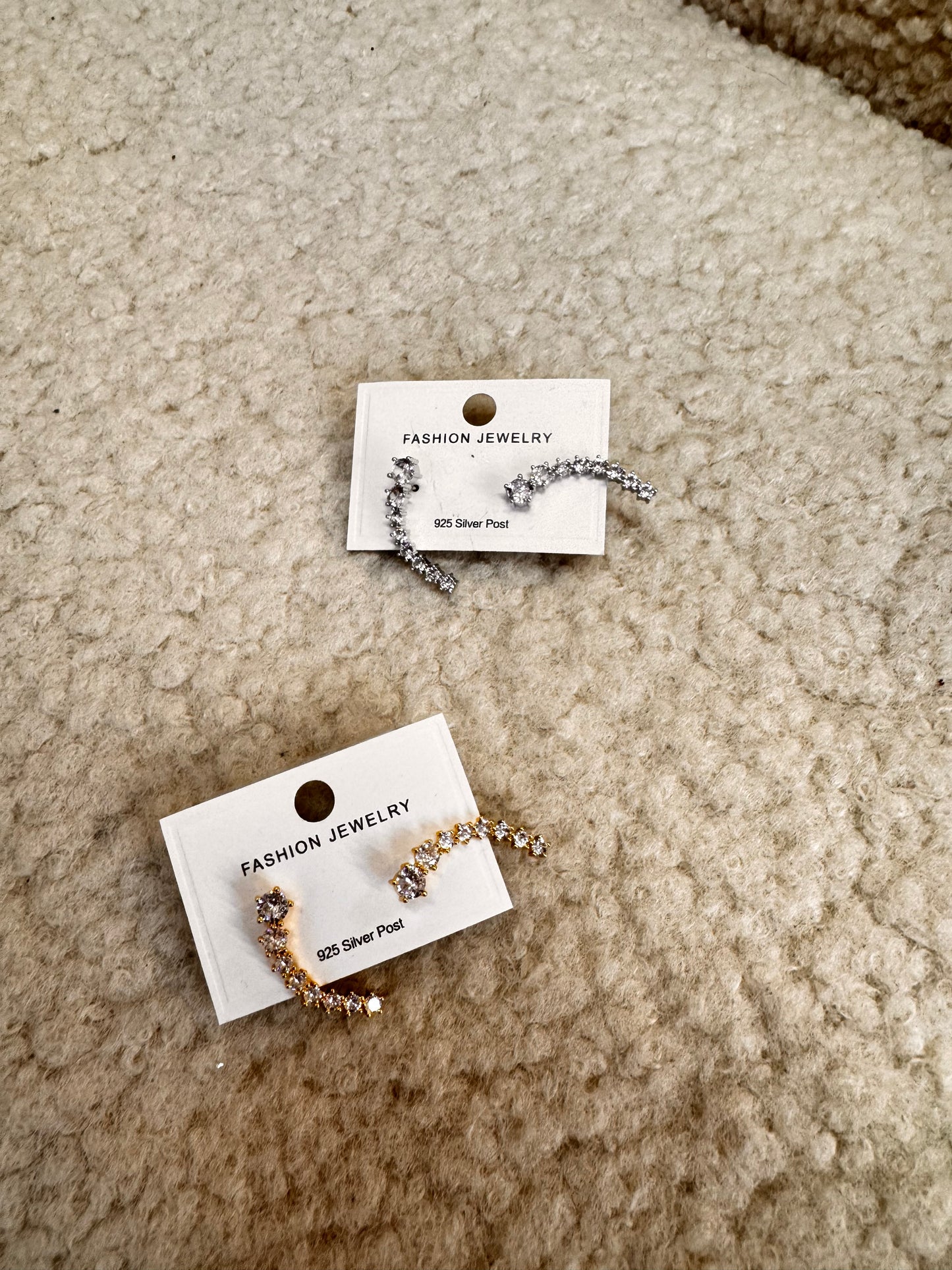 ⭐️ Star Earrings