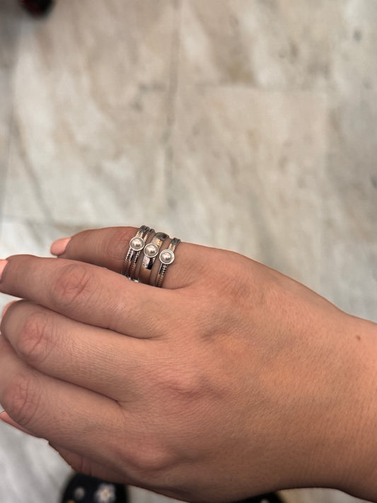 Messy Ring